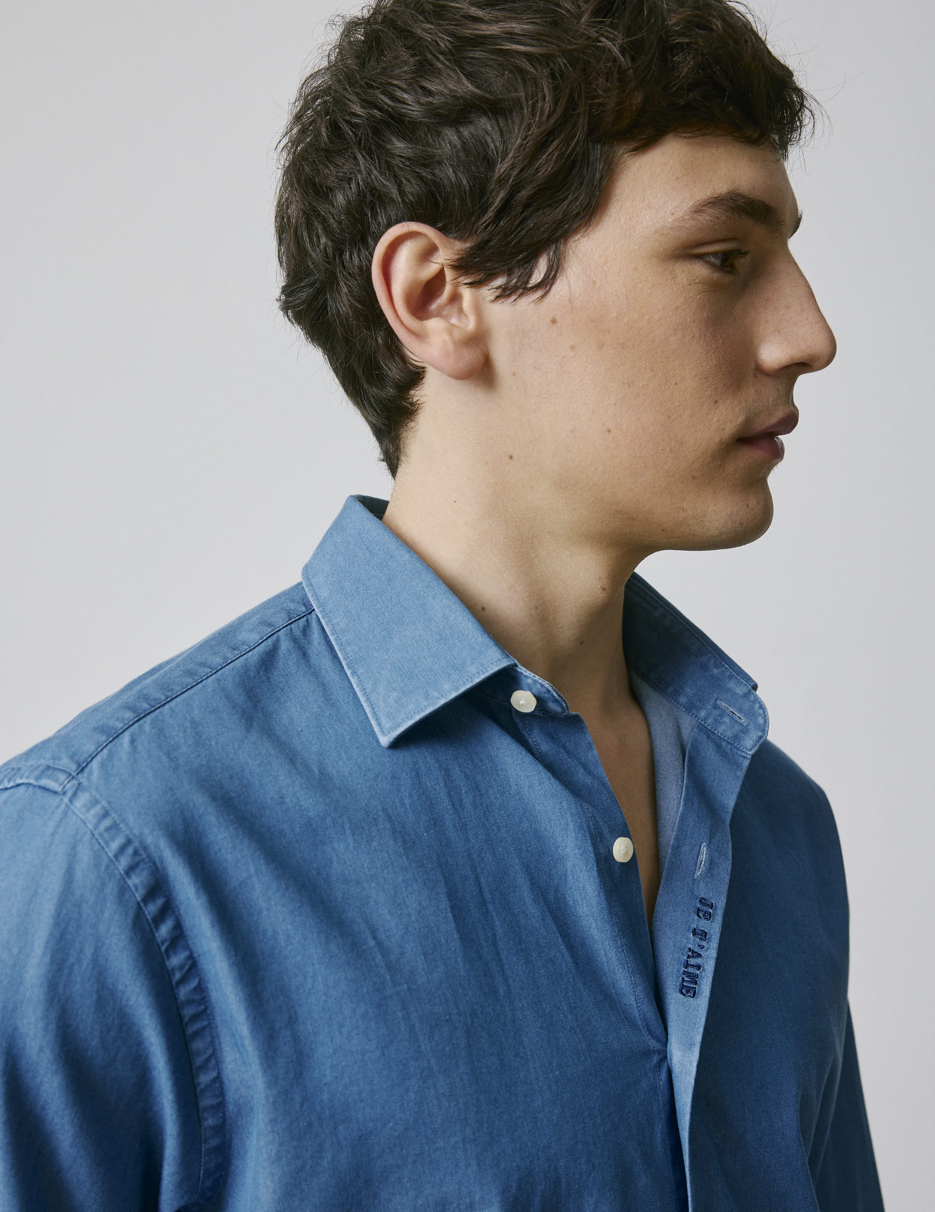 Unisex Blue denim "Je t'aime" shirt - Denim - Figaret Collar