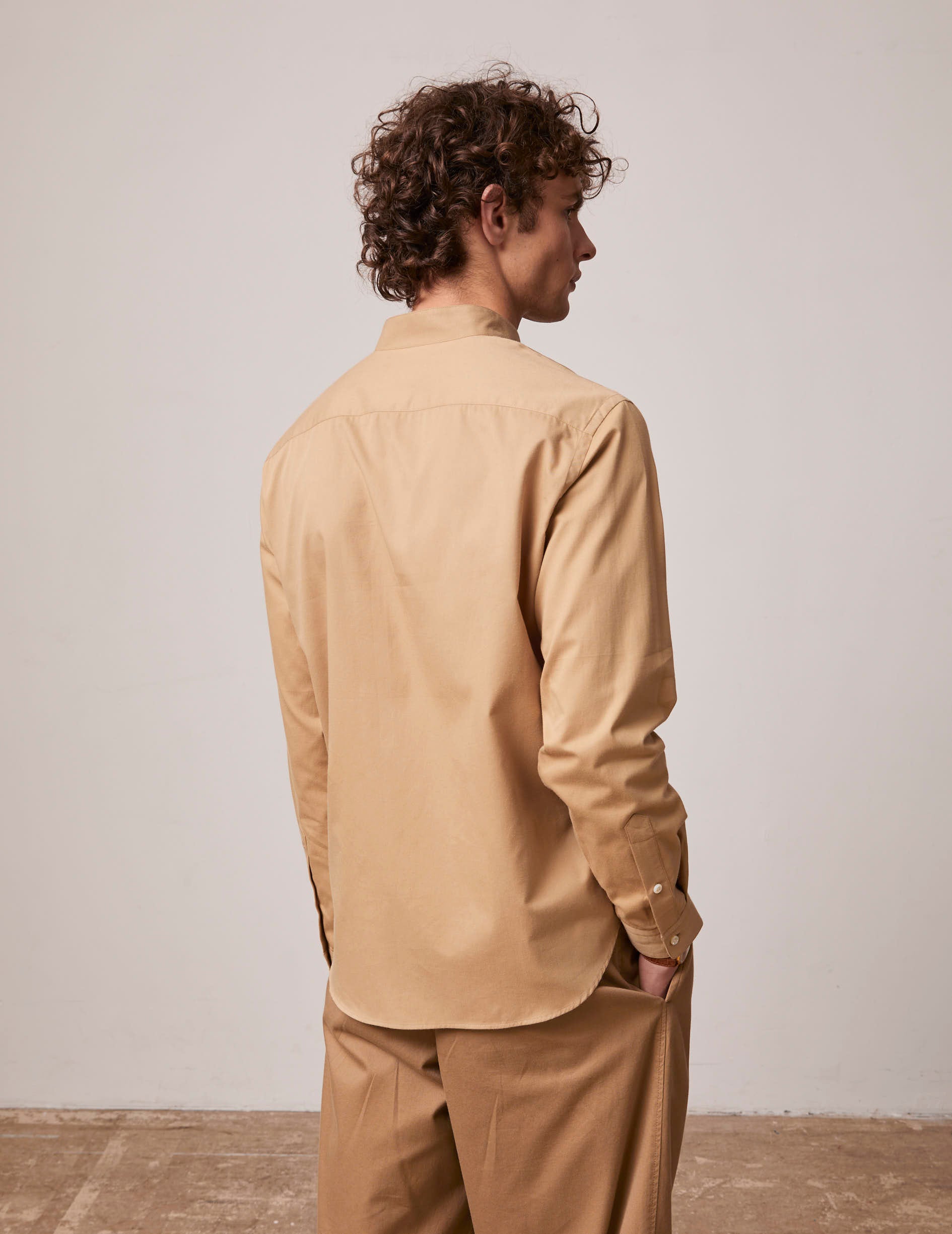 Beige Carl shirt - Twill - Open straight Collar