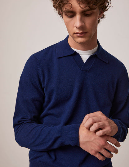 Ilian cashmere and wool sweater in navy blue