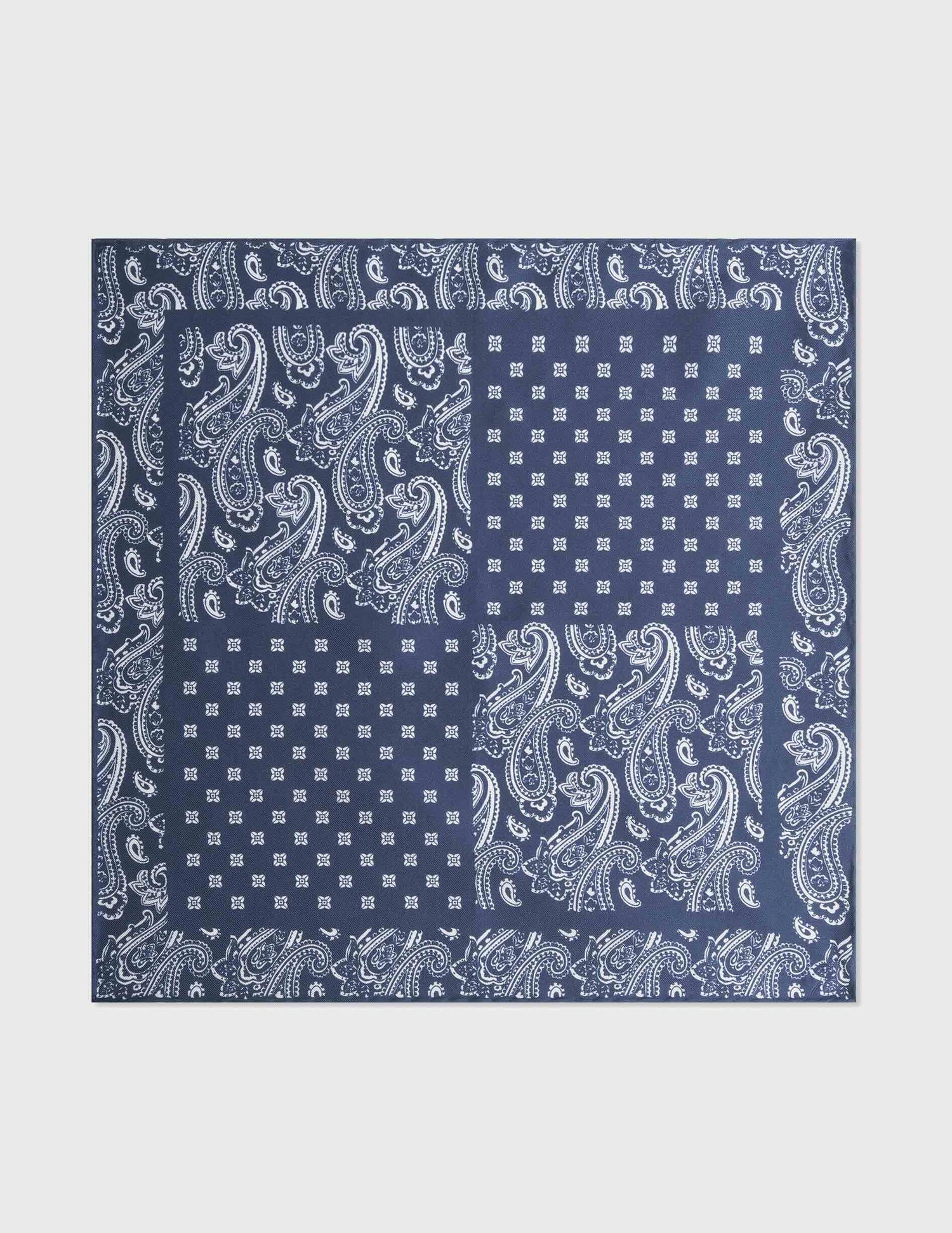 Pocket square in silk twill with navy blue floral motifs