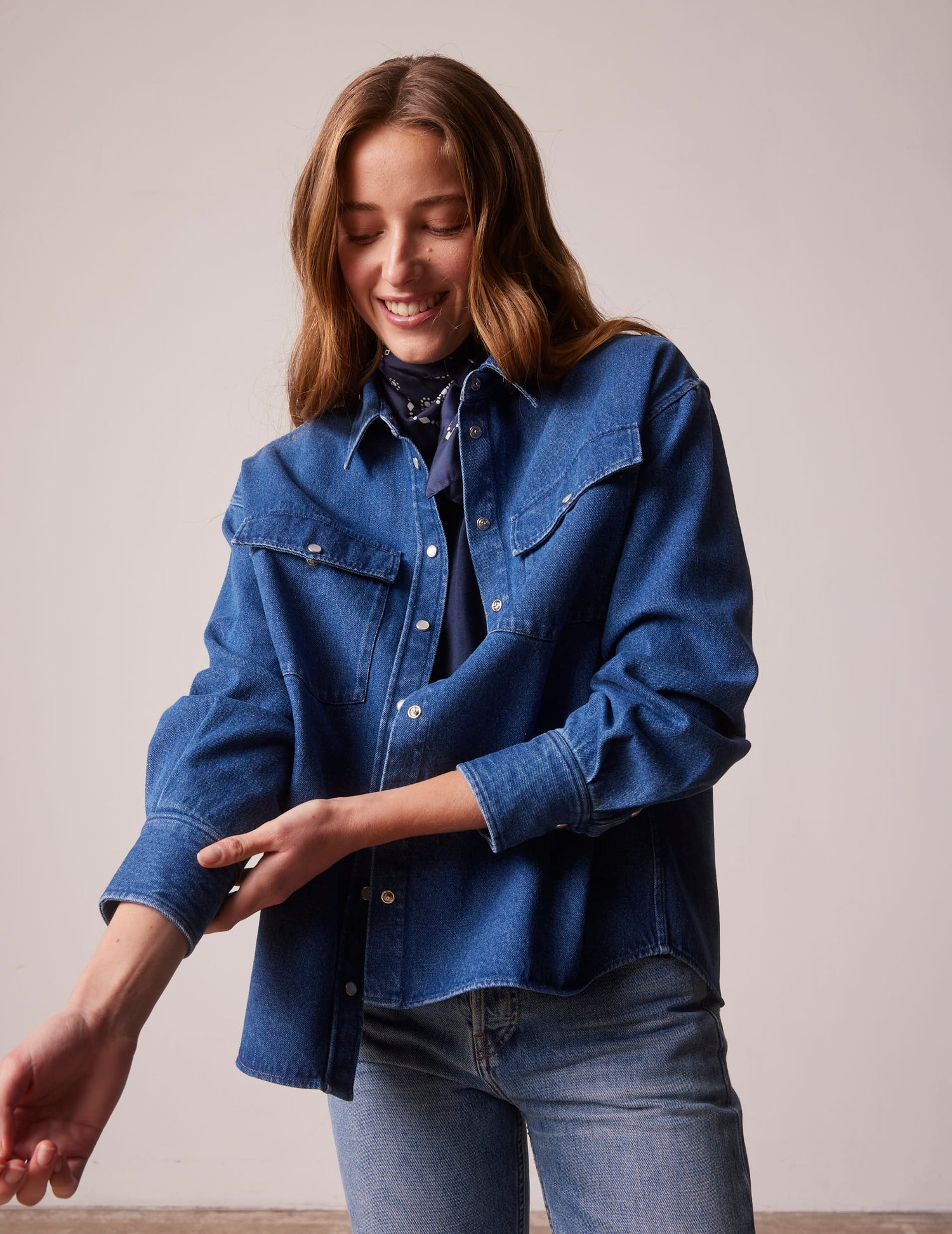 Oversized navy blue denim Lorelie shirt - Denim - Shirt Collar#4