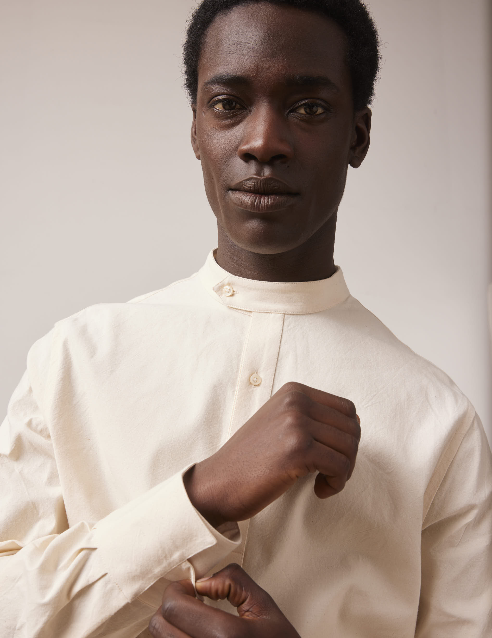 Arthur unisex popover shirt ecru - Coton canvas - Officer in deported point Collar