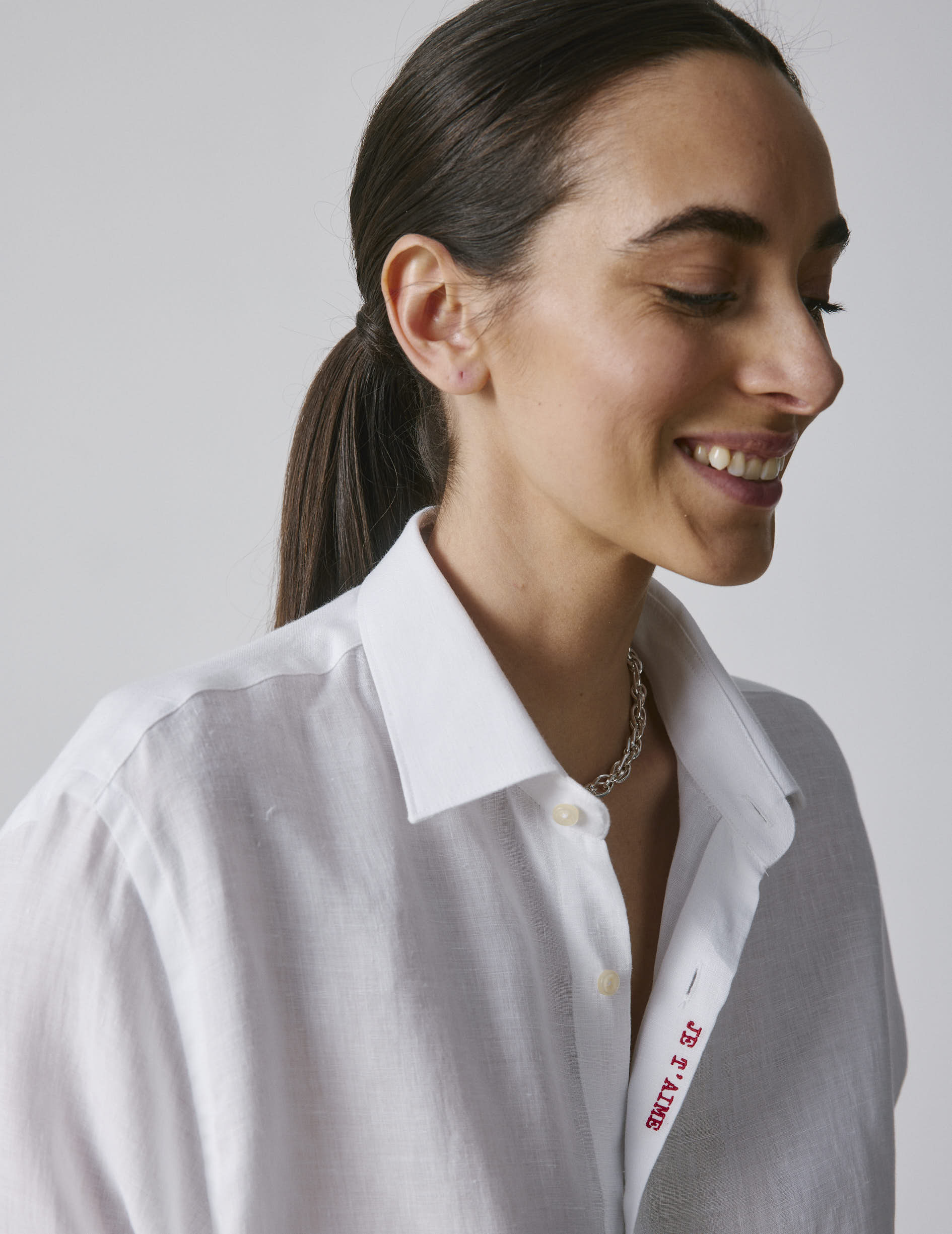 Unisex White linen "Je t'aime" shirt - Linen - Figaret Collar