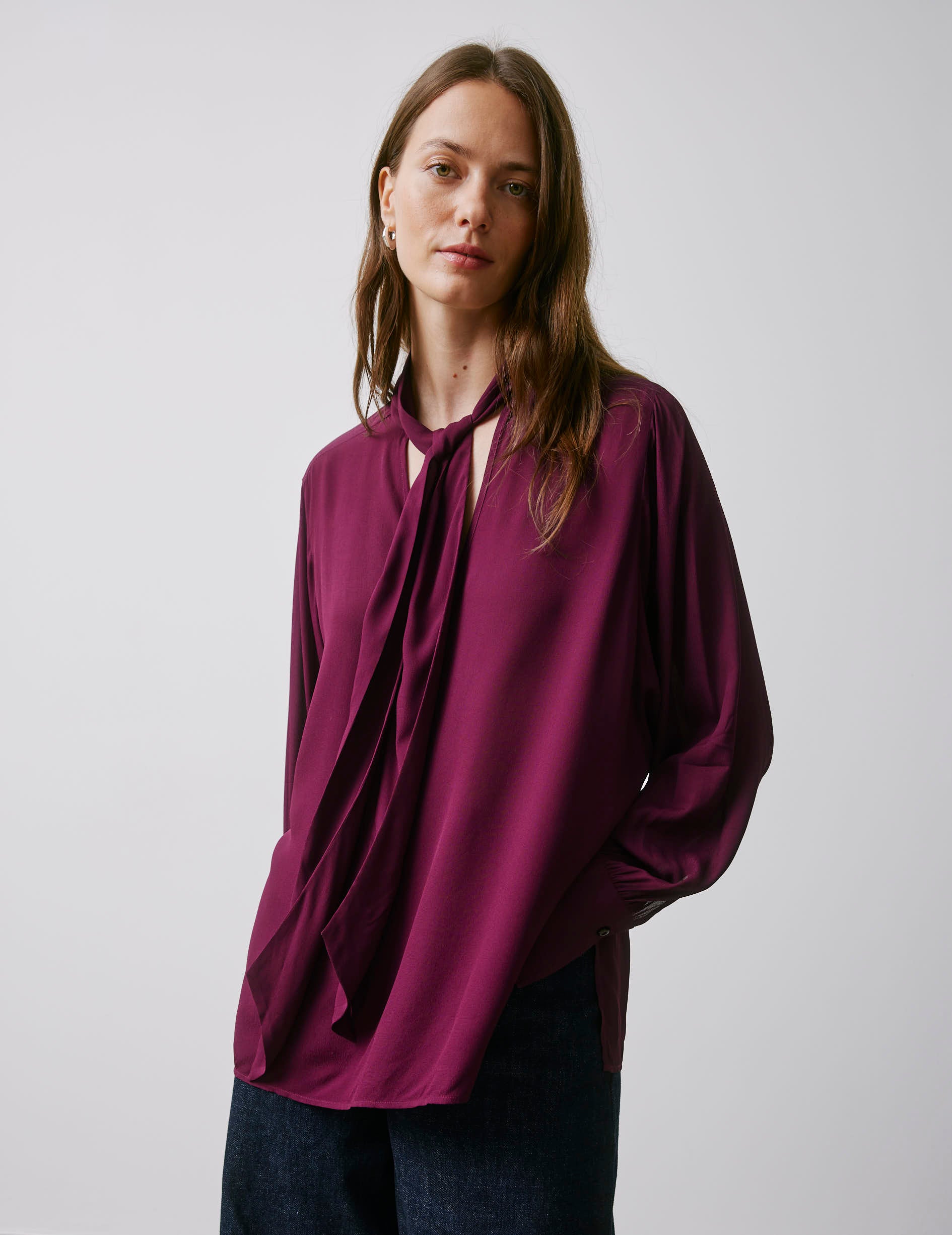 Madison burgundy blouse - Crepe - Lavaliere Collar