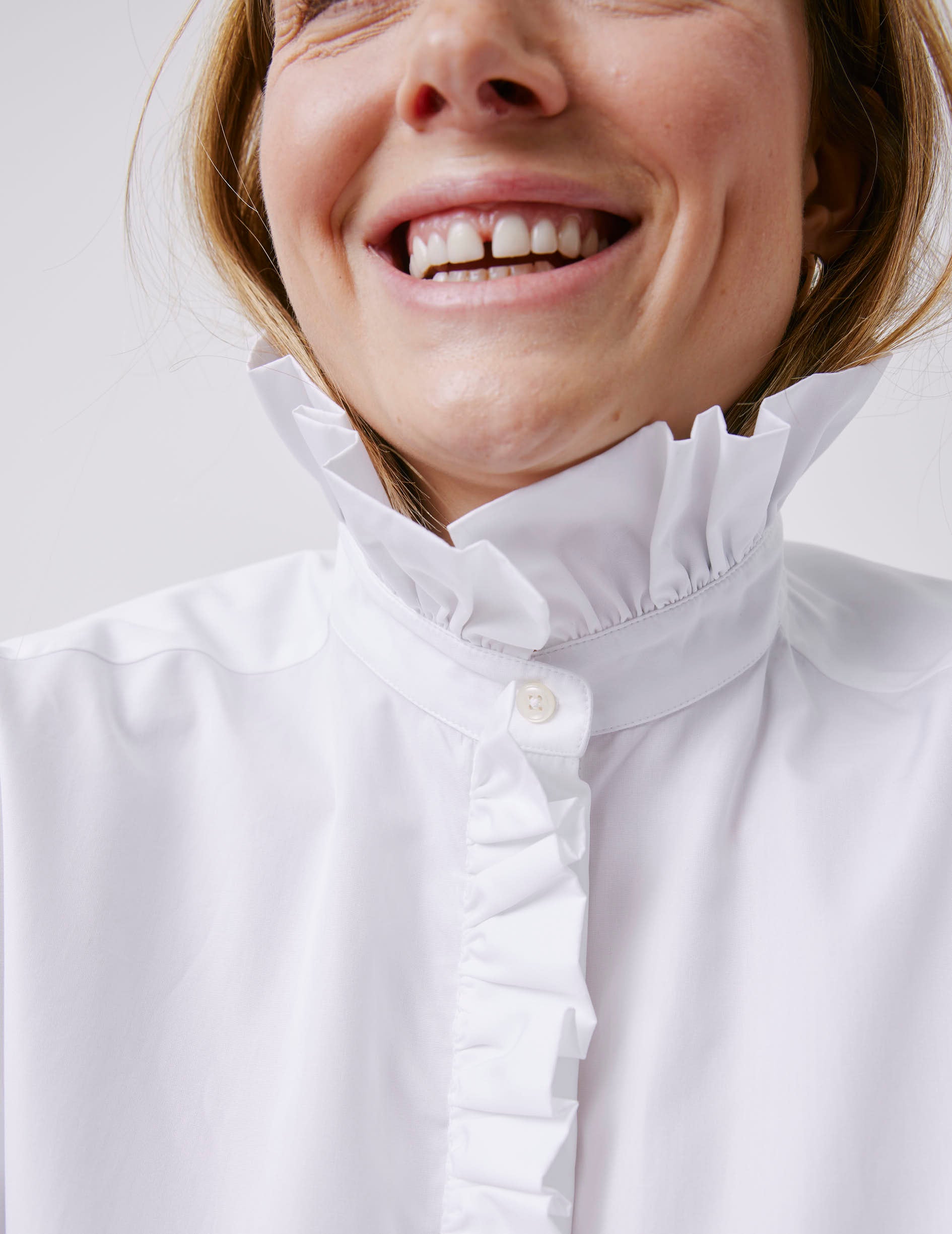 Greta White shirt - Poplin - Victorian Collar