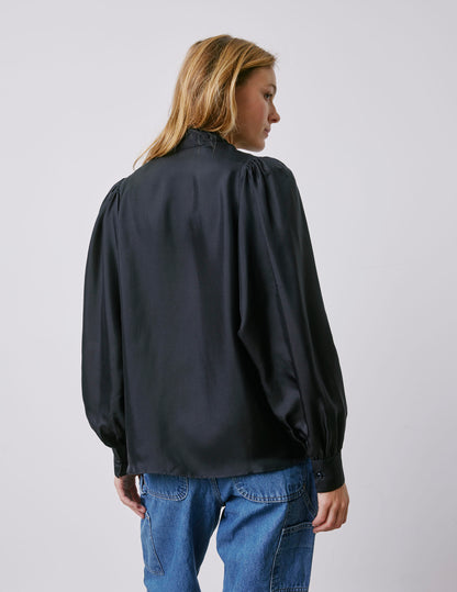 Lanaée black shirt