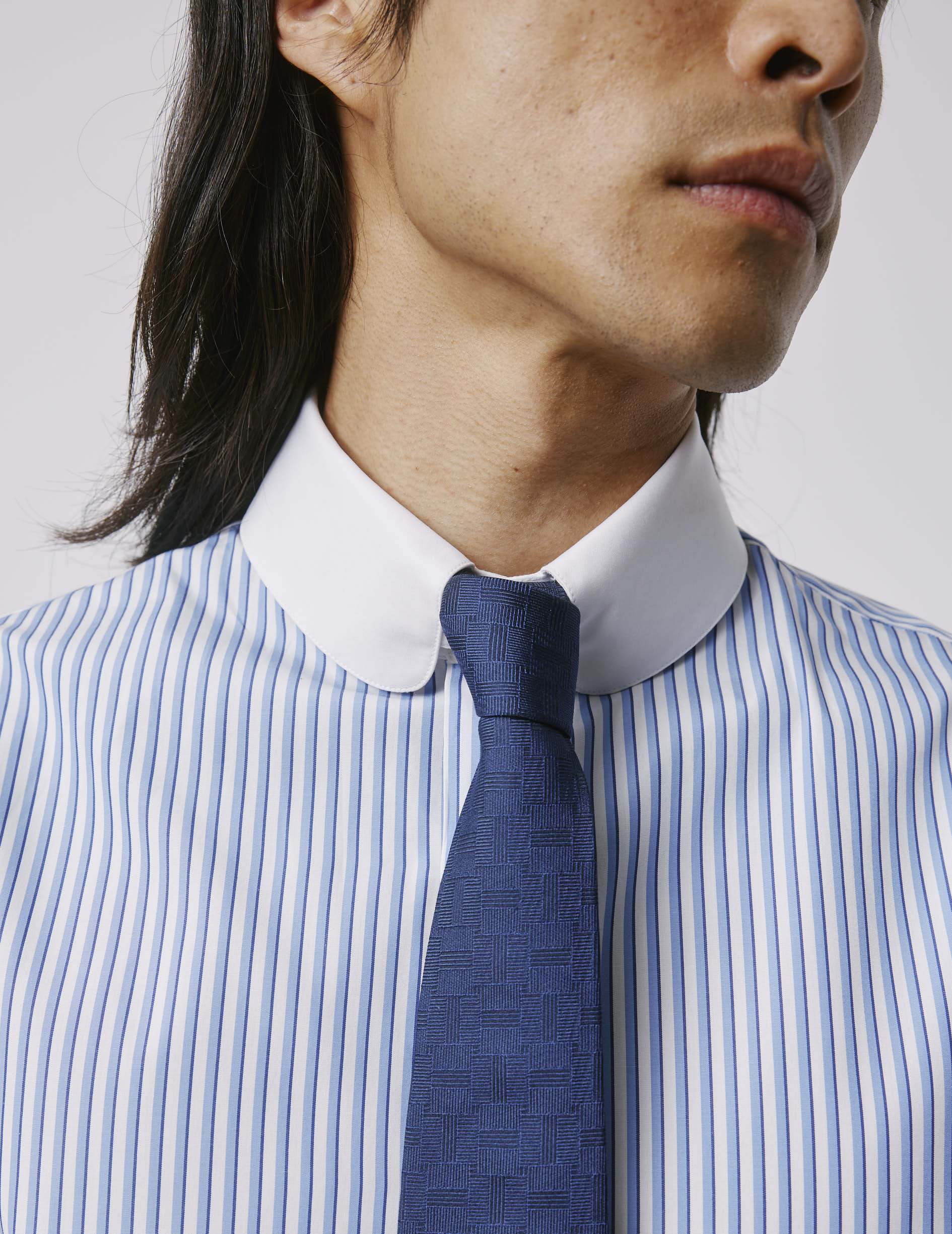Semi-fitted blue striped shirt - Poplin - English Collar