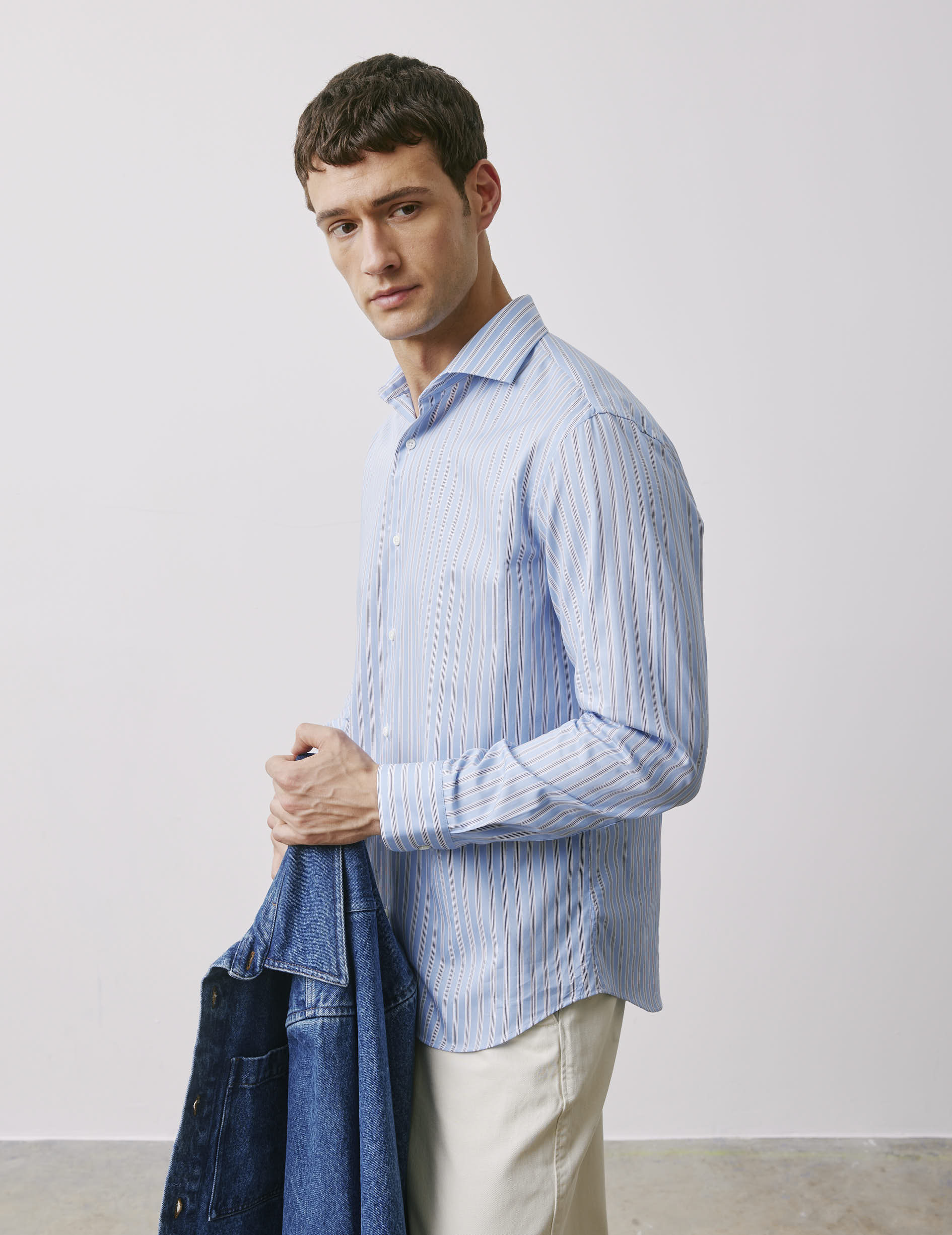 Semi-fitted blue striped shirt - Twill - Italian Collar