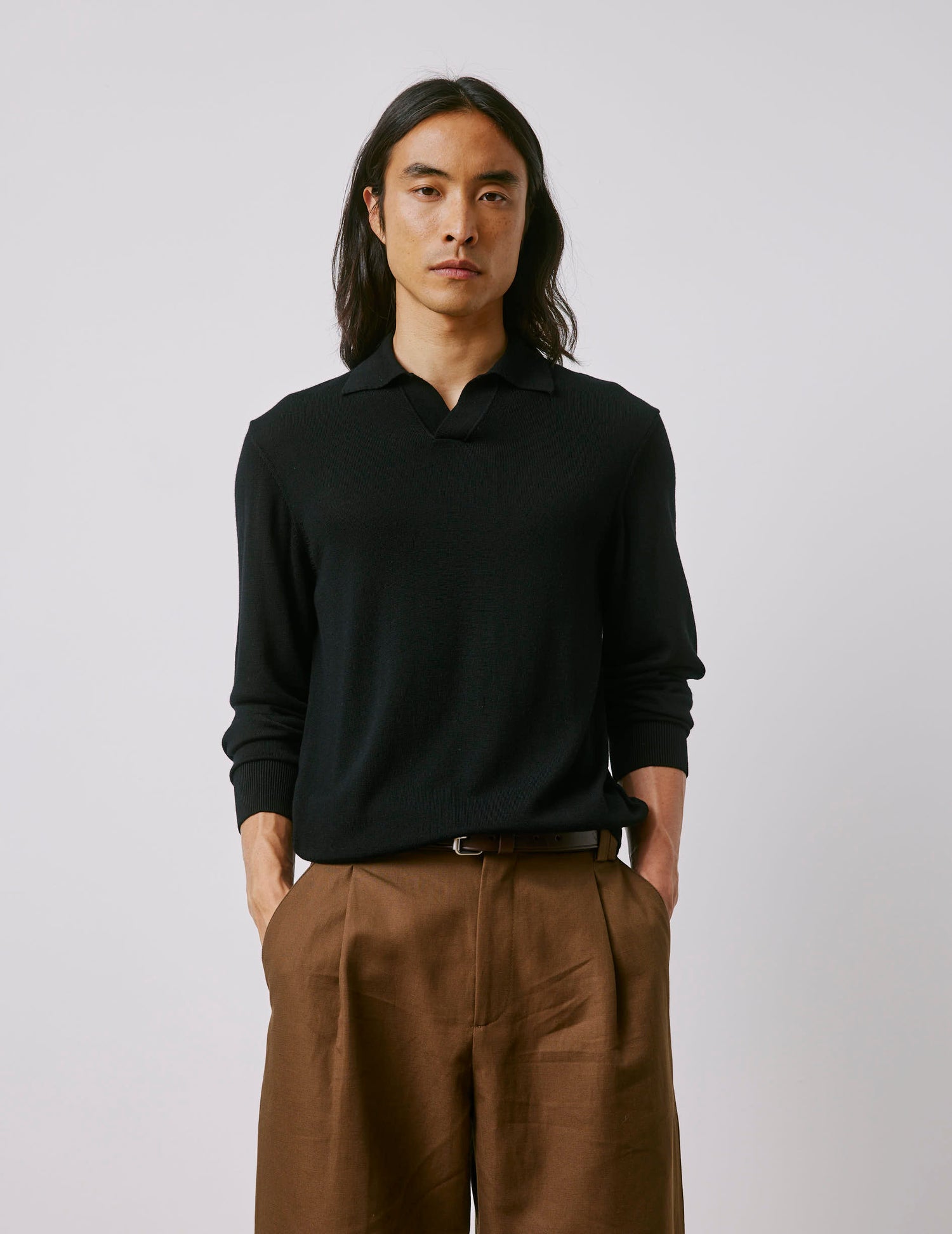 Ilian black wool sweater