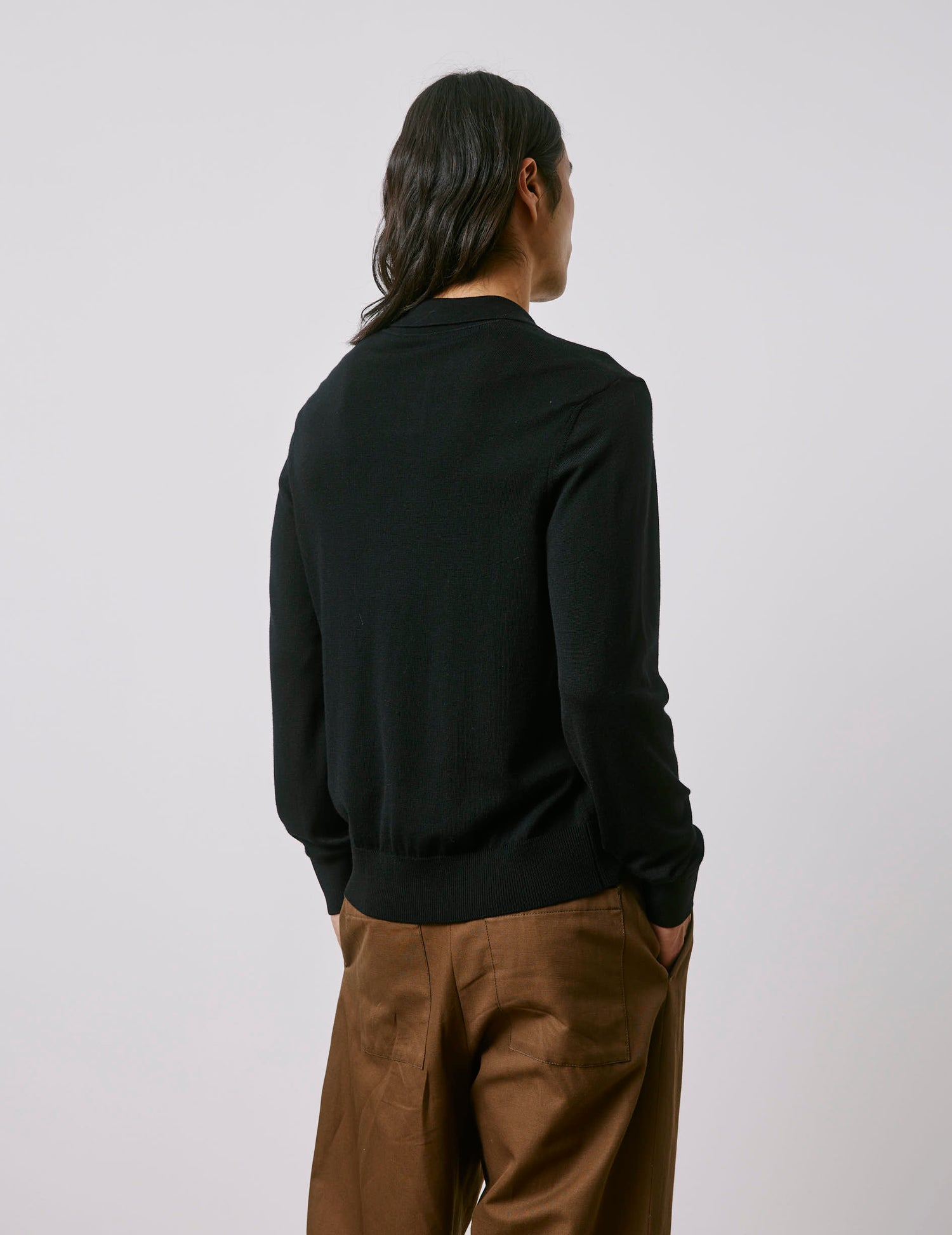 Ilian black wool sweater