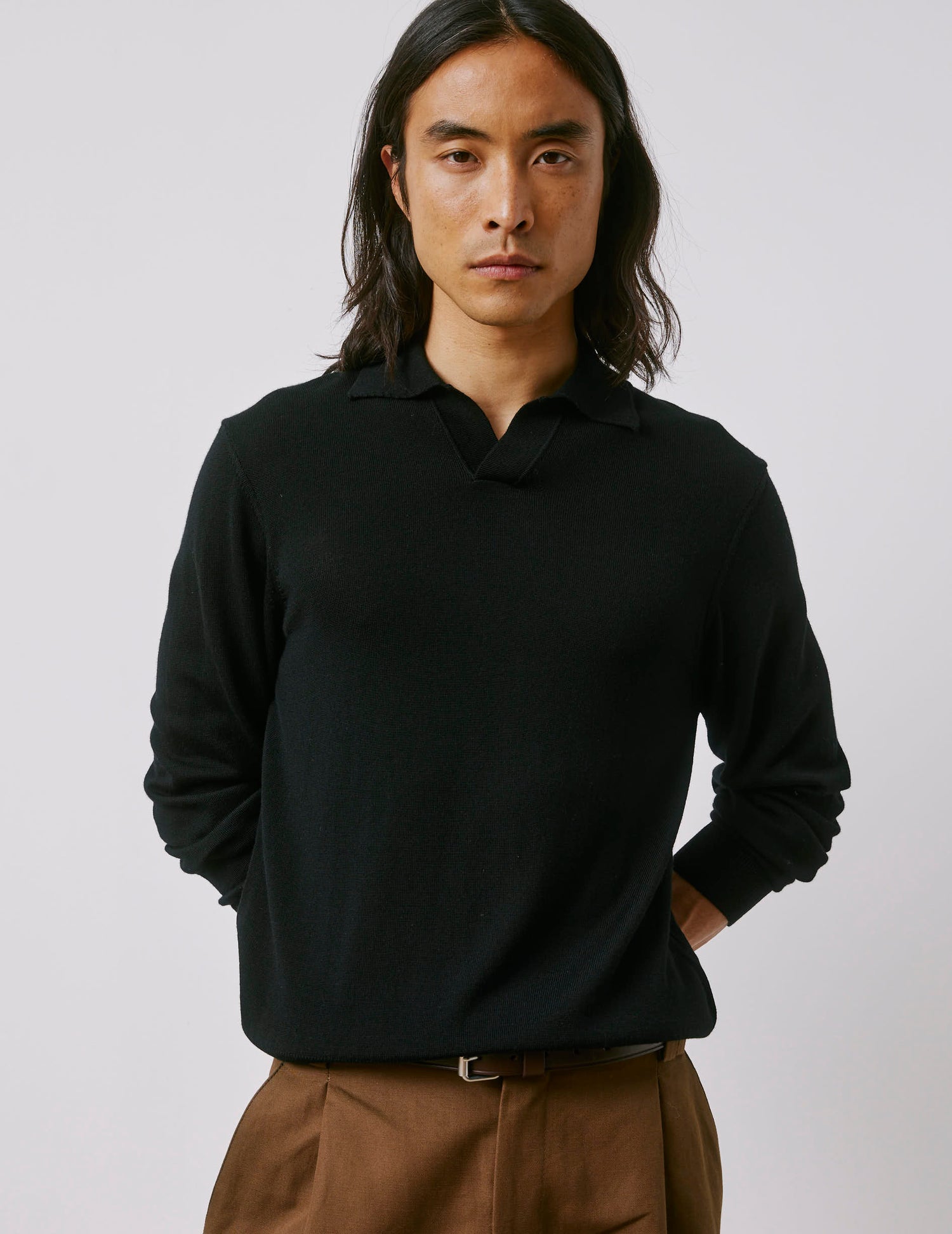 Ilian black wool sweater