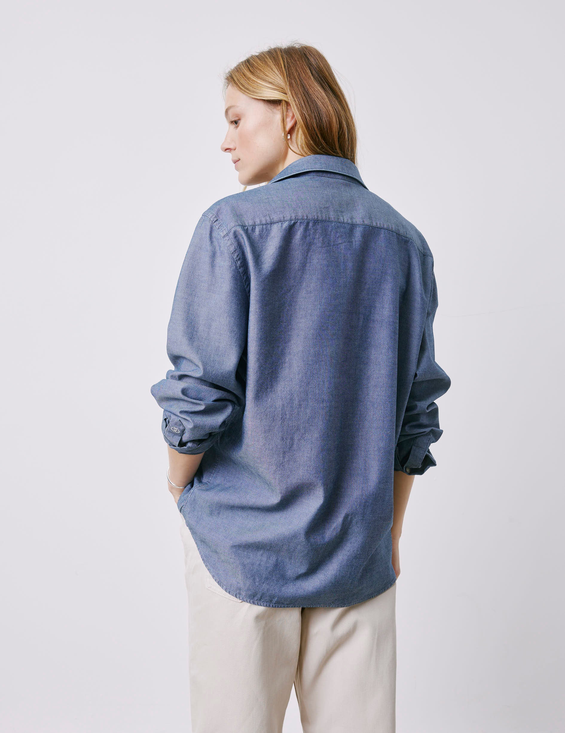 Unisex denim blue "Je t'aime" shirt - Denim - Figaret Collar