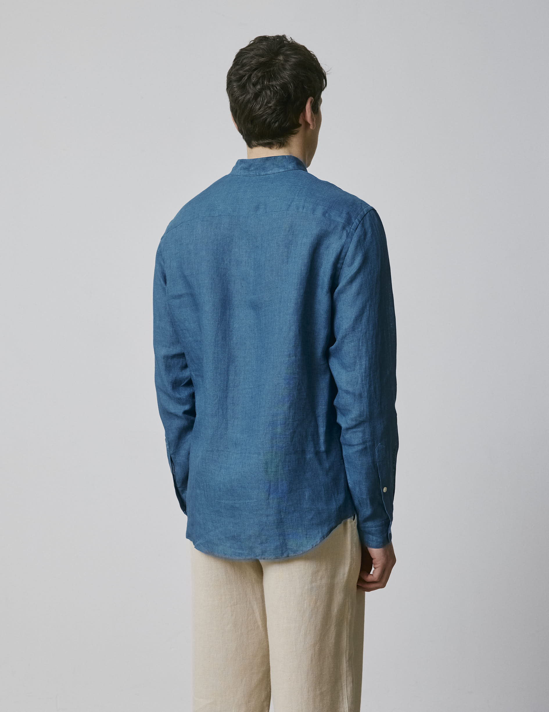 Blue linen Carl shirt - Linen - Open right of way Collar