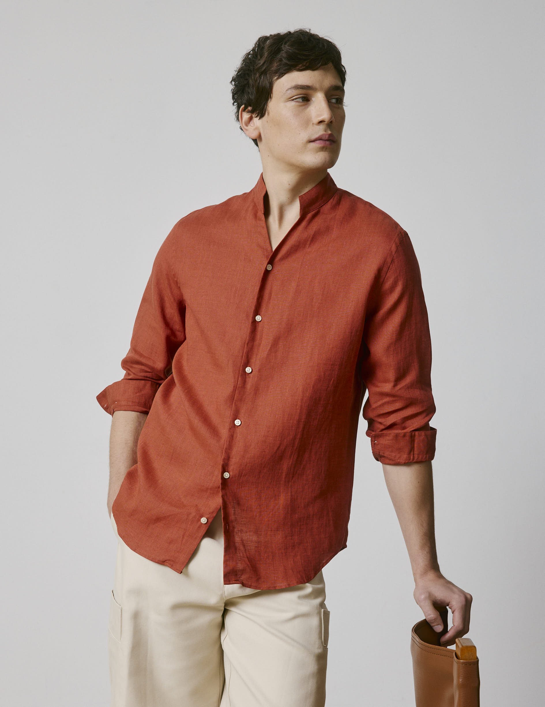 Rust linen Carl shirt - Linen - open right Collar