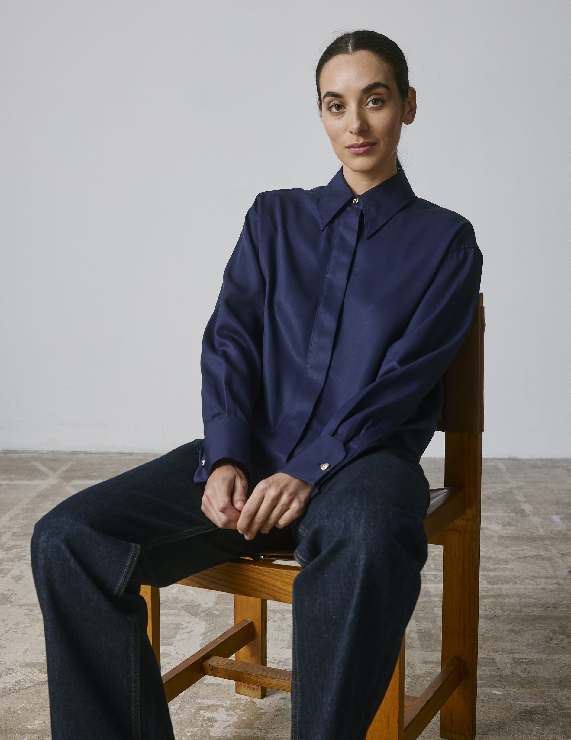 Irisa navy hidden button placket shirt - Lyocell - Long Collar - French Cuffs