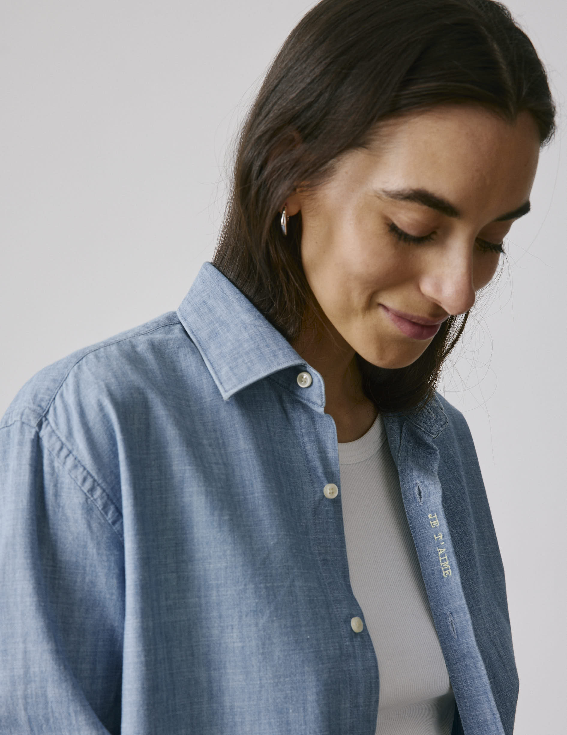 Unisex blue “Je t’aime” shirt - Chambray - Figaret Collar