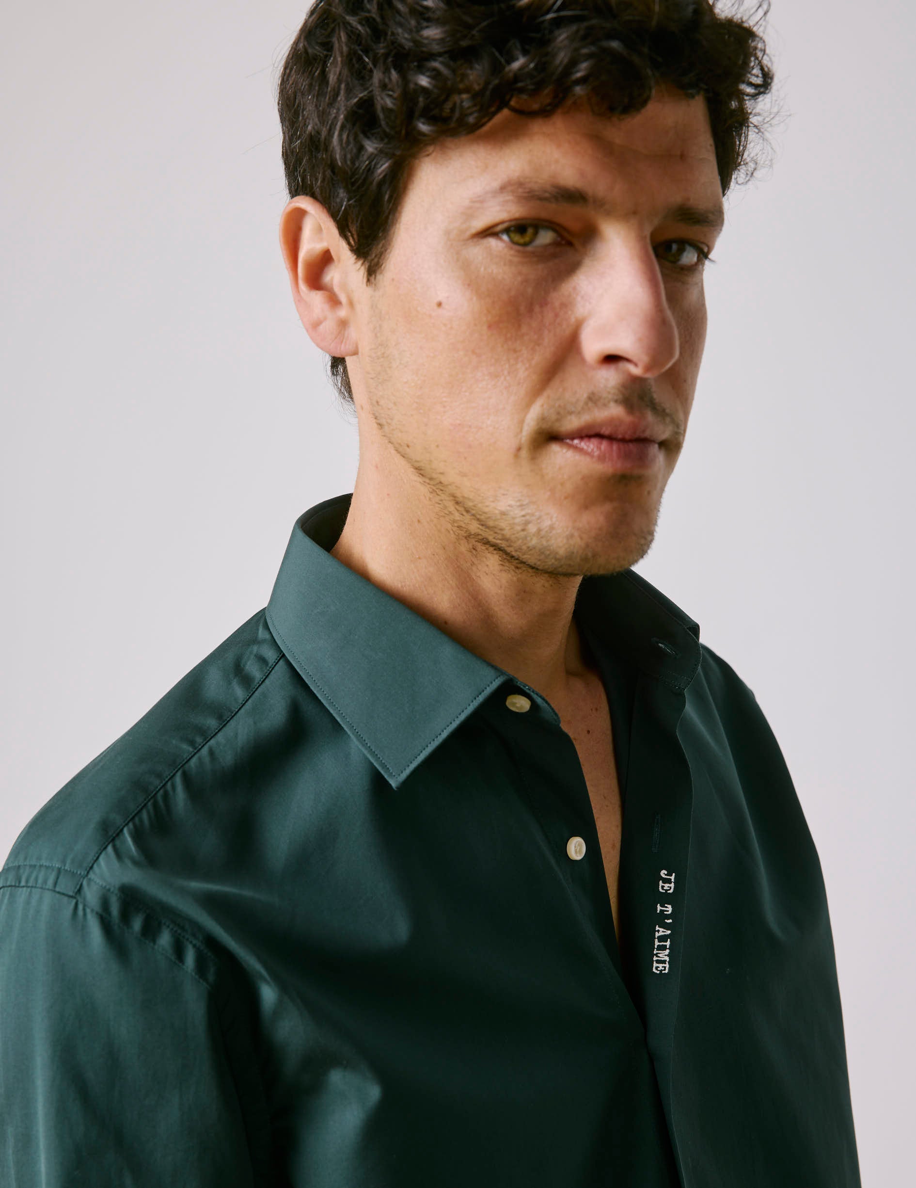 Unisex dark green “Je t’aime” shirt - Poplin - Figaret Collar