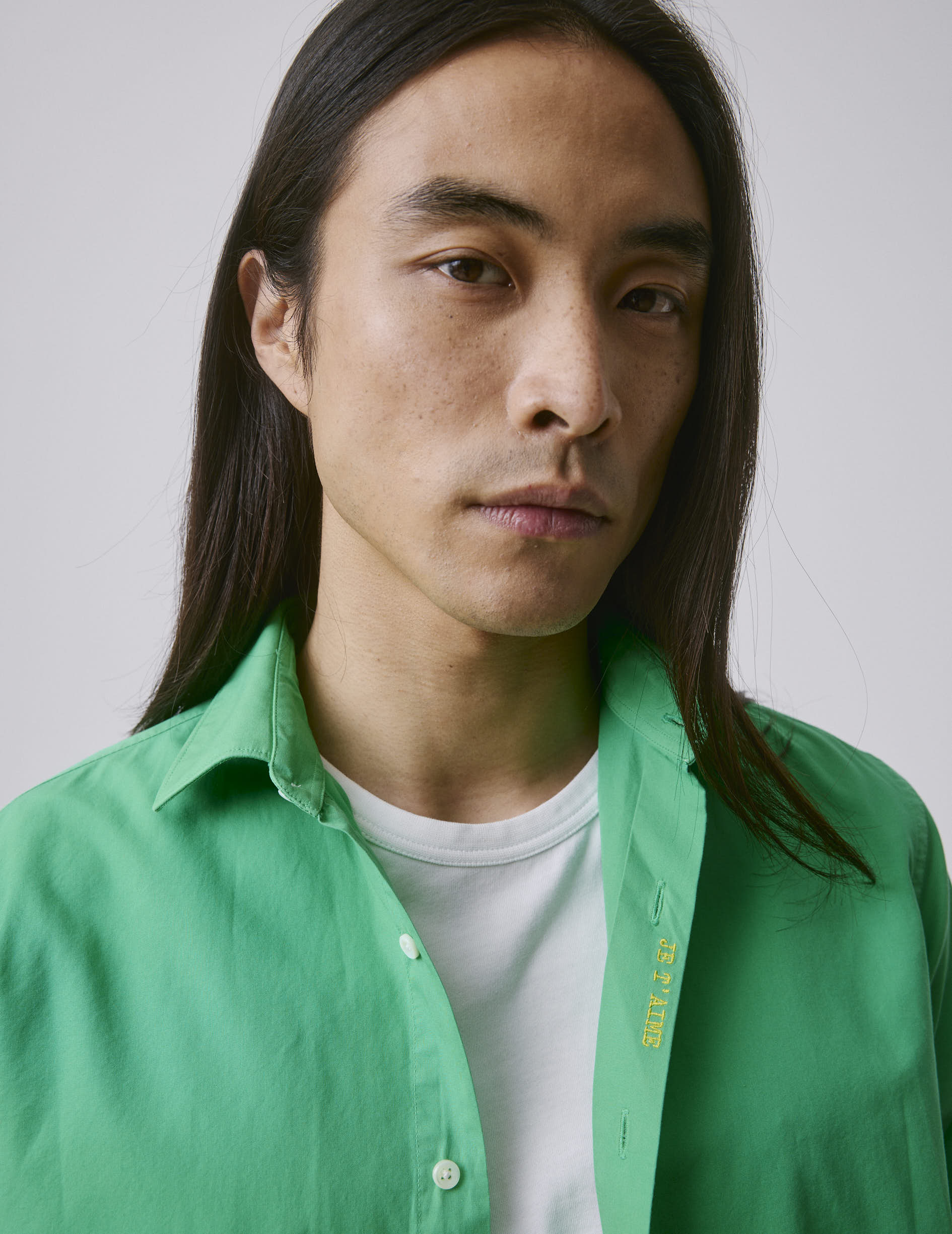"Je t'aime" unisex green shirt - Poplin - Figaret Collar