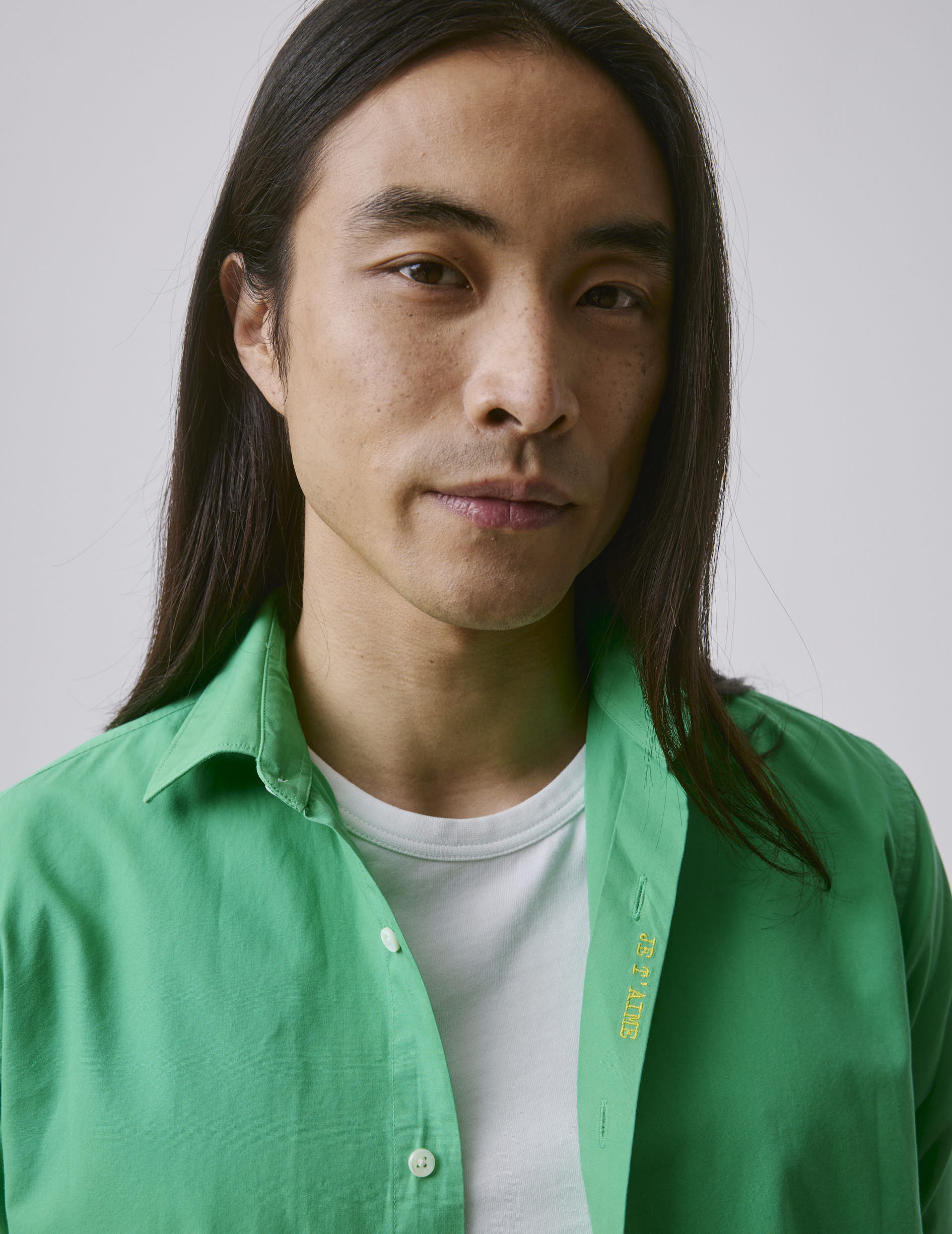 "Je t'aime" unisex green shirt - Poplin - Figaret Collar