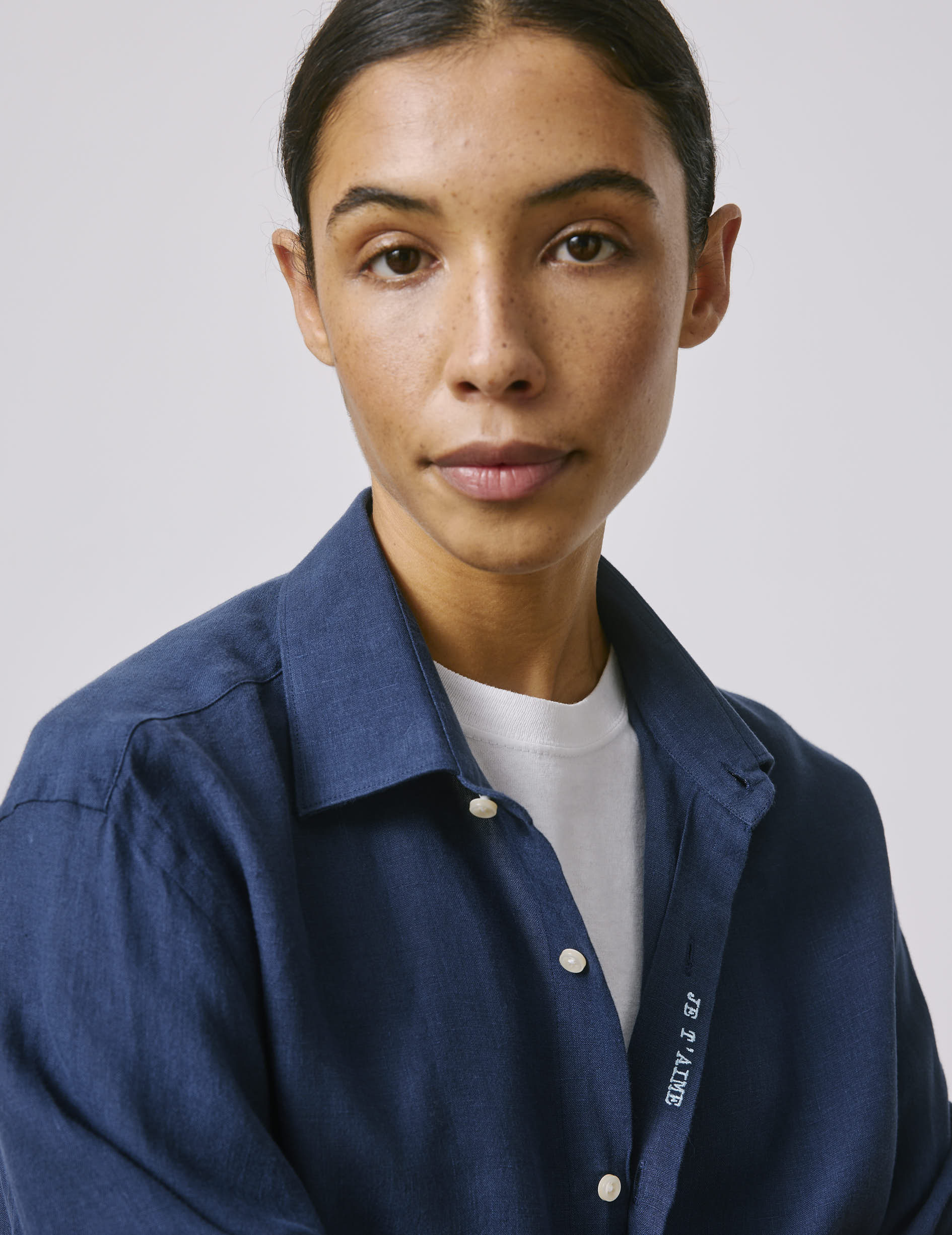 Unisex navy “Je t’aime” shirt - Linen - Figaret Collar