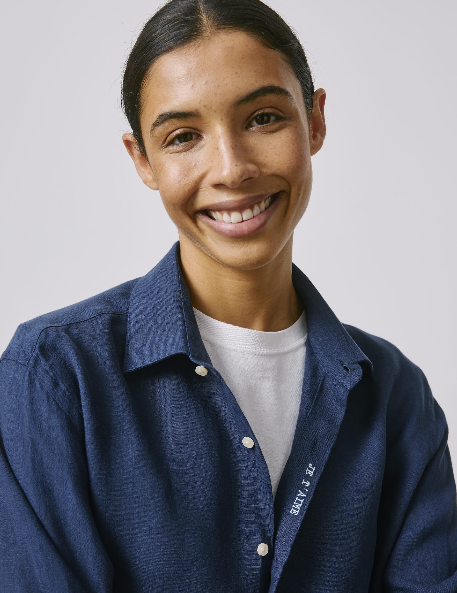 Unisex navy “Je t’aime” shirt - Linen - Figaret Collar