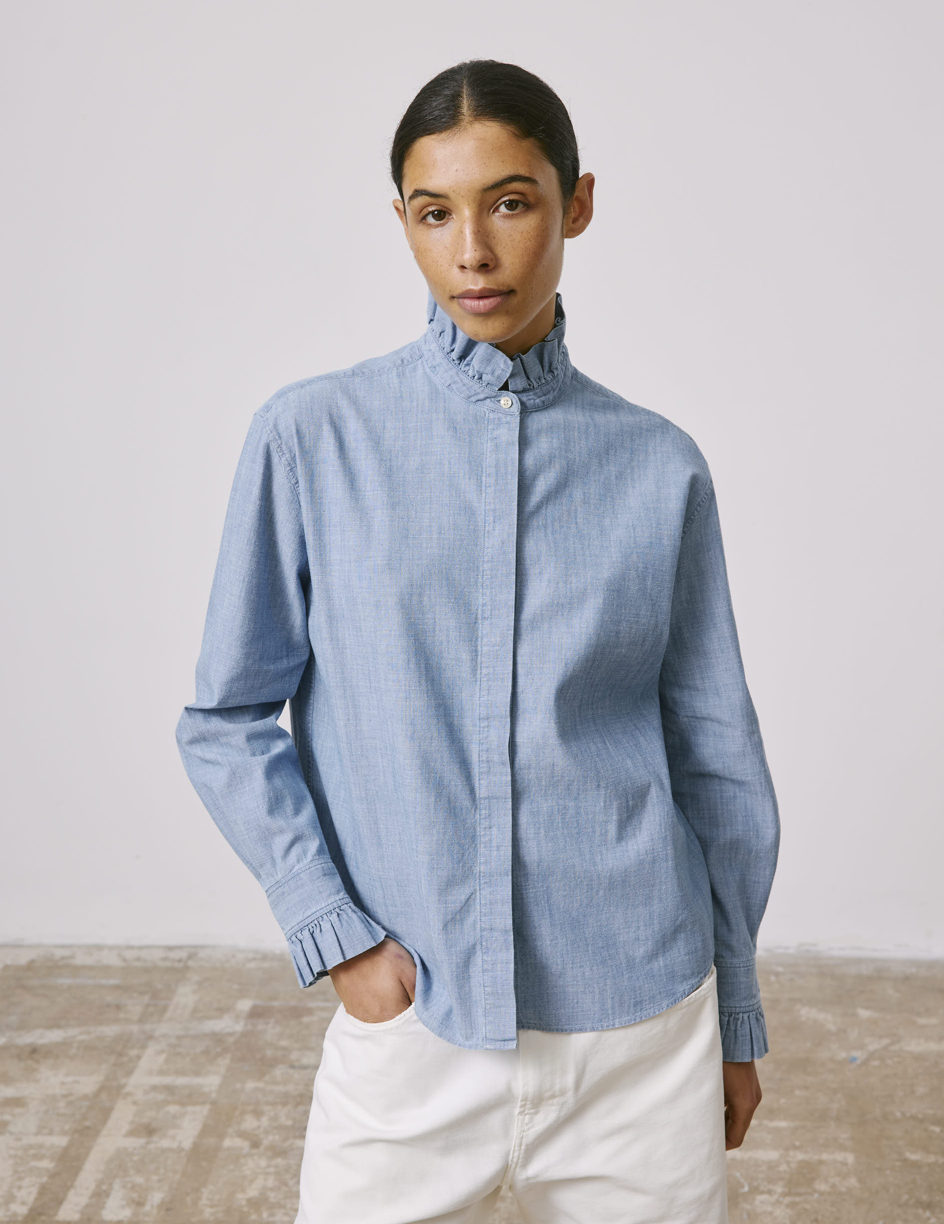 Blue Laurine shirt with hidden button placket - Chambray - Victorien Collar