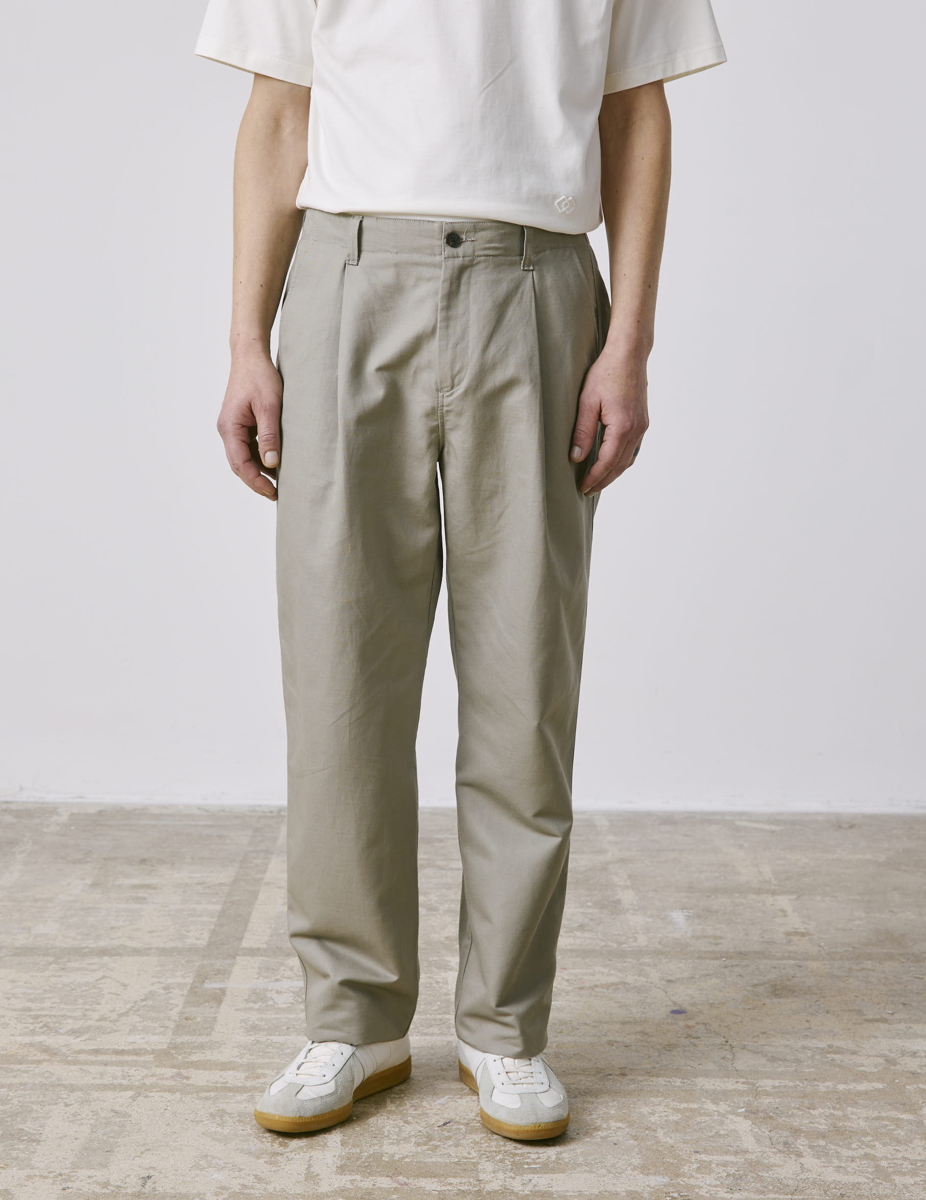 Nataneo khaki linen pants
