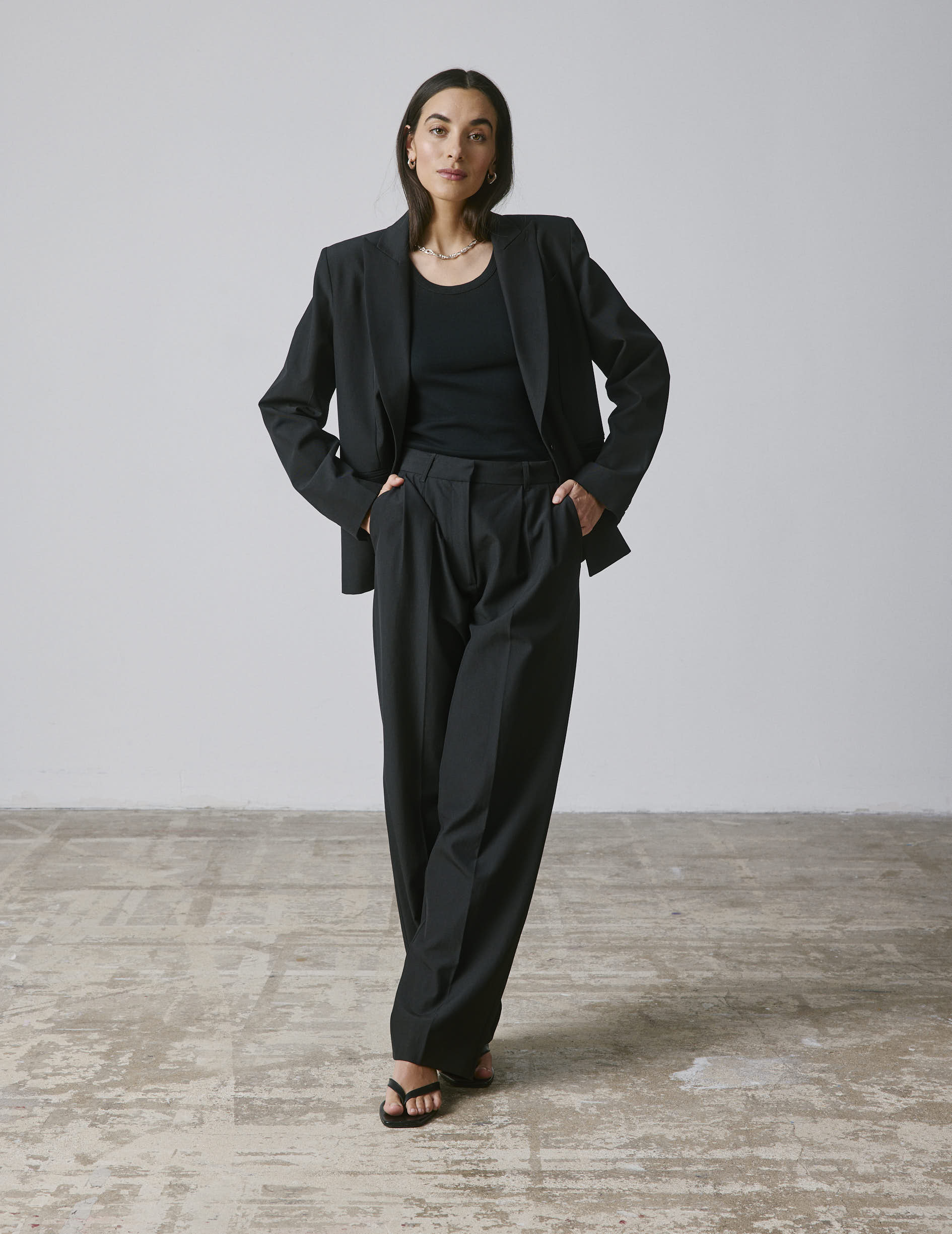 Black virgin wool Nelly suit pants
