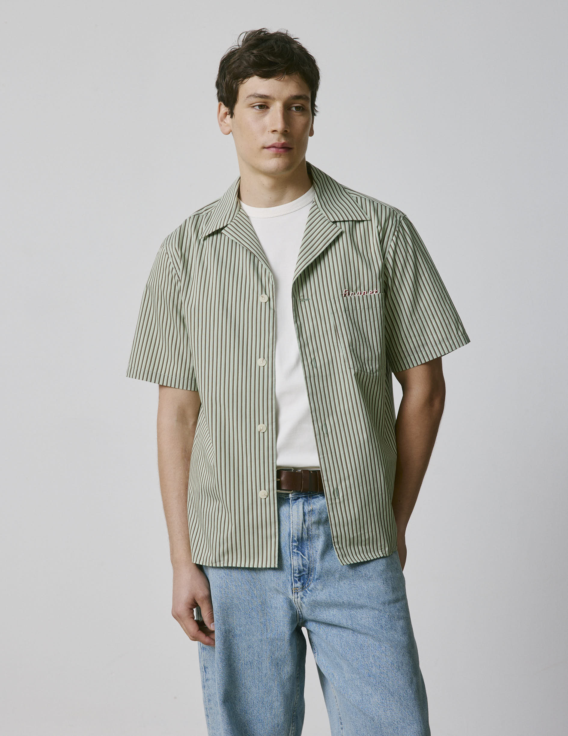 Short-sleeved striped khaki Noah shirt - Voile de coton - Requin Collar