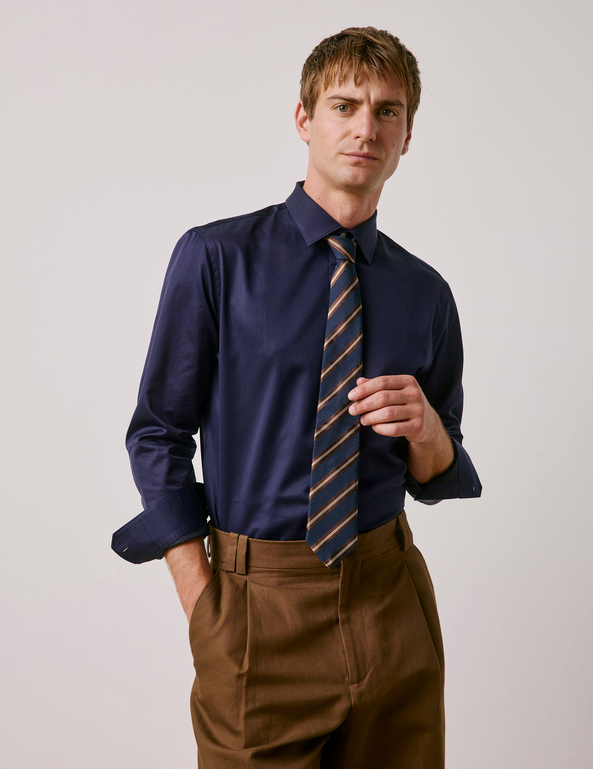 Semi-fitted navy blue Prestige shirt - Satin - Figaret Collar