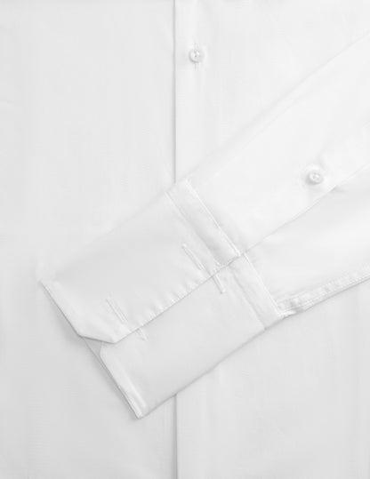Semi-fitted white shirt