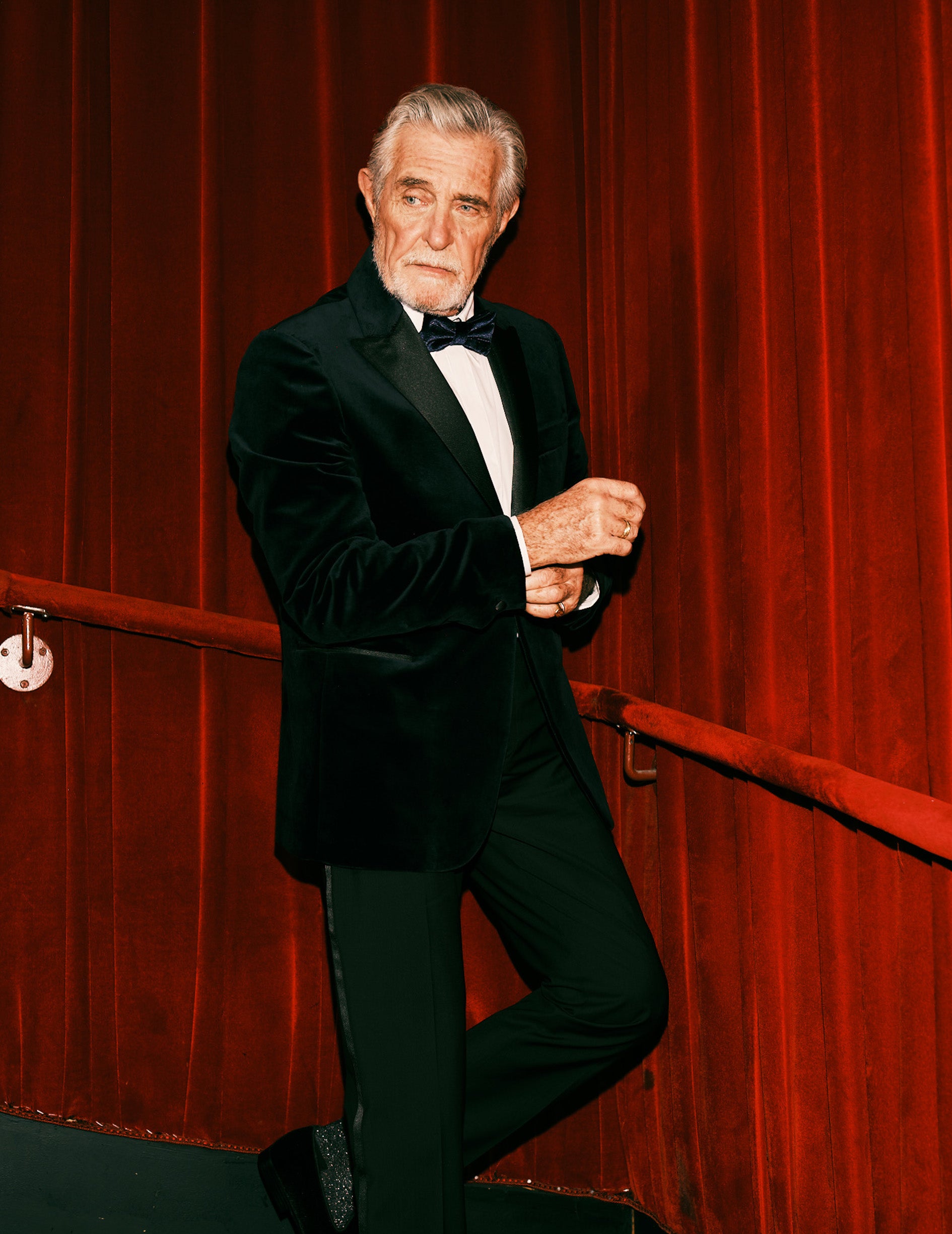 Navy velvet Gislain tuxedo jacket