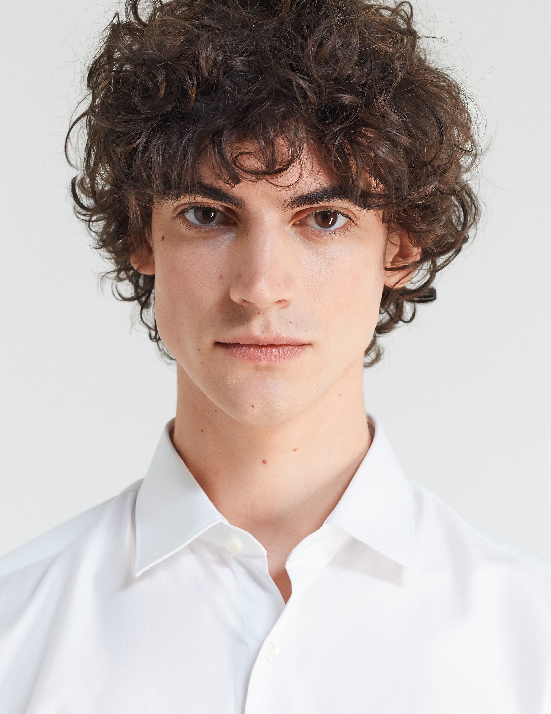 Semi-fitted white shirt - Dobby - Figaret Collar