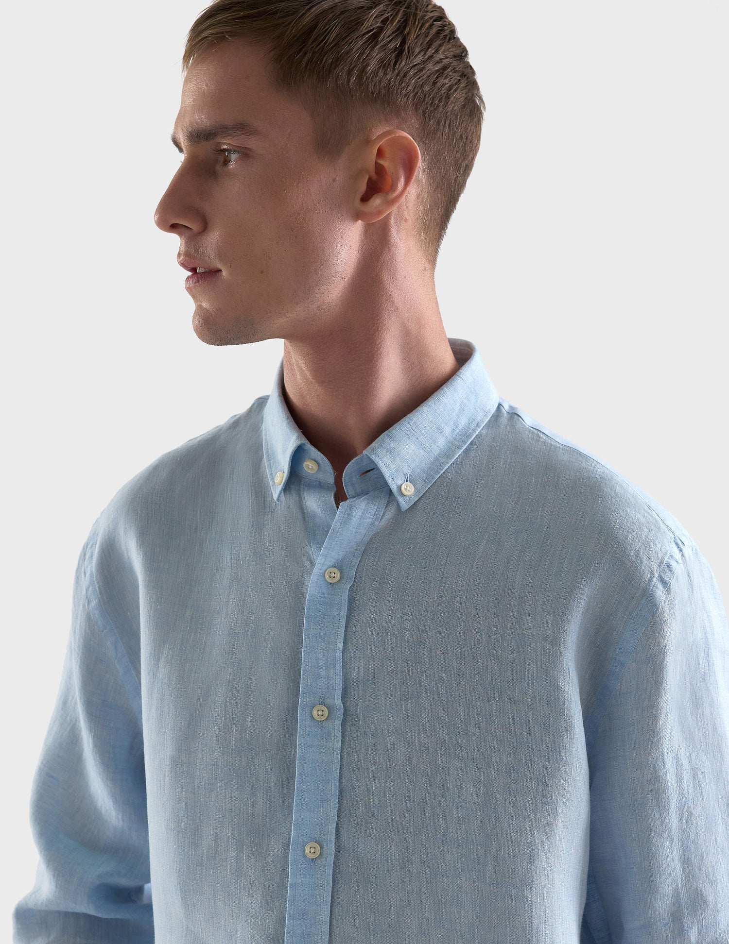 Gaspard shirt in light blue linen - Linen - American Collar#4