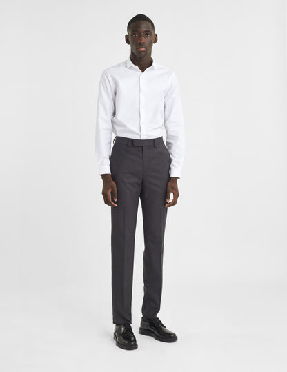 Fitted white shirt