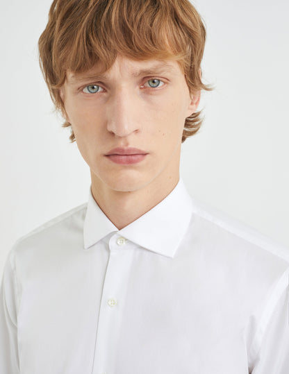 Semi-fitted white shirt
