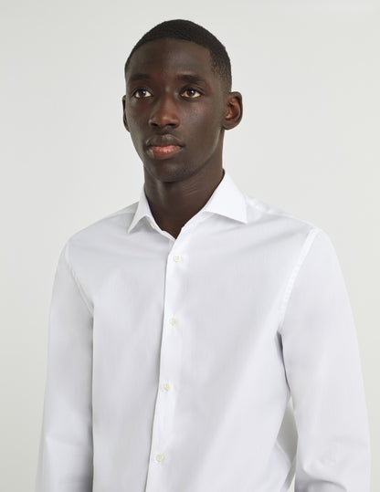 Fitted white shirt