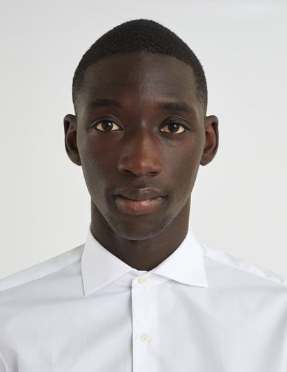 Fitted white shirt