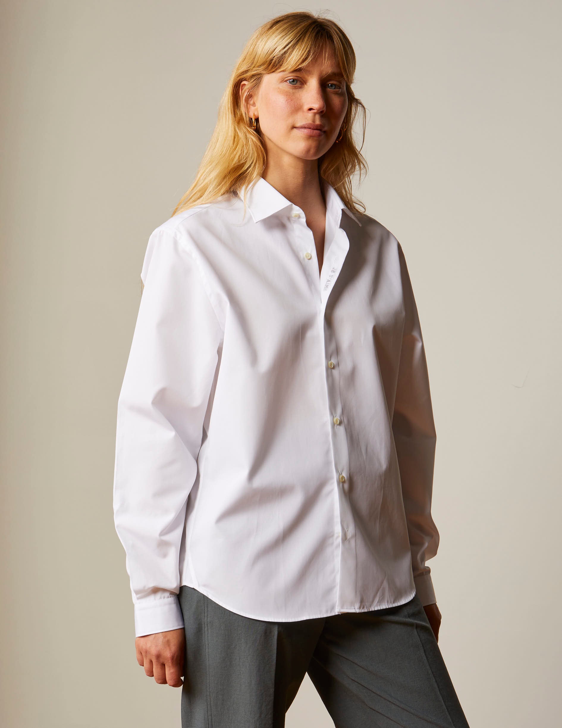 White "Je t'aime" shirt with grey embroidery - Poplin - Figaret Collar