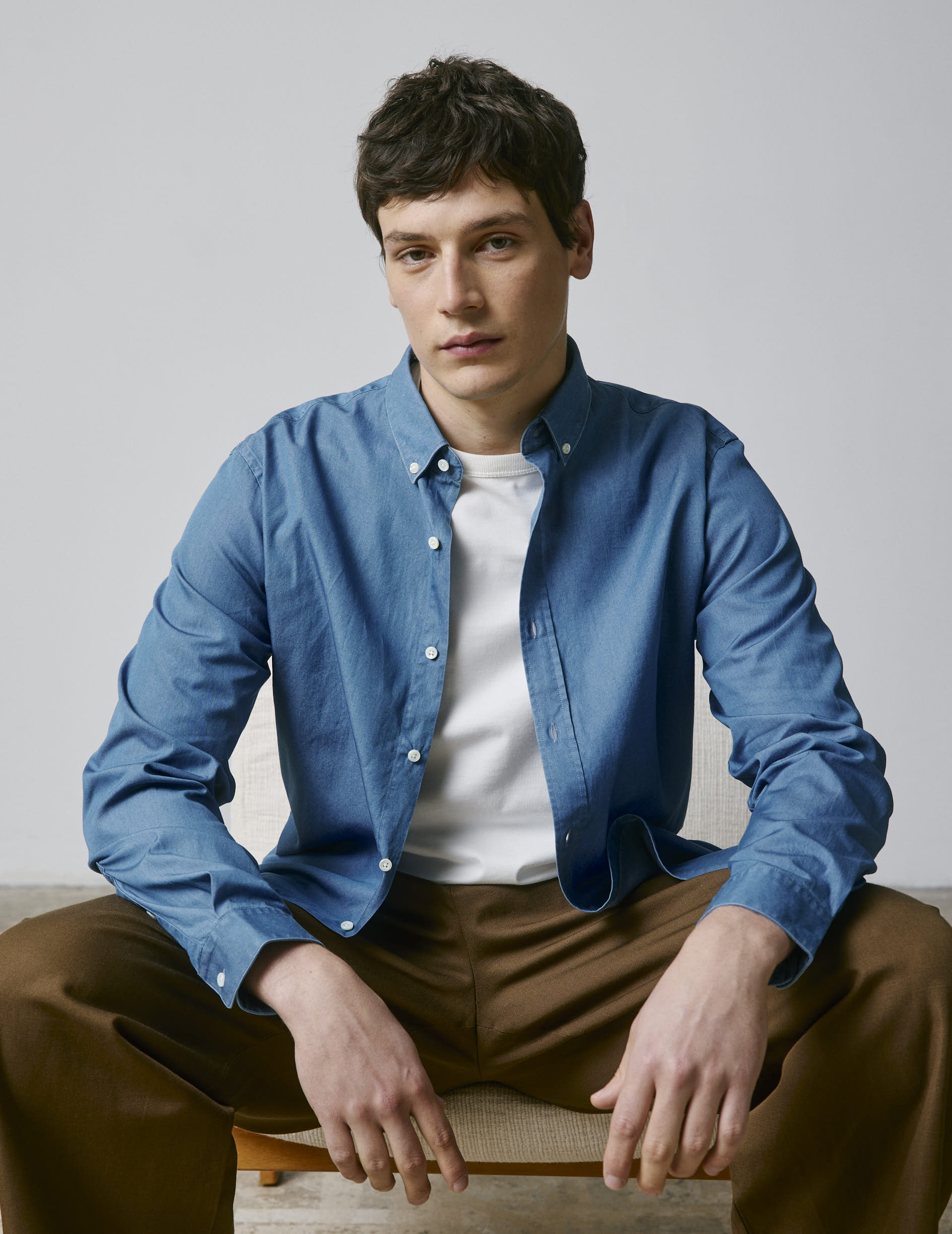 Semi-fitted blue shirt - Twill - American Collar