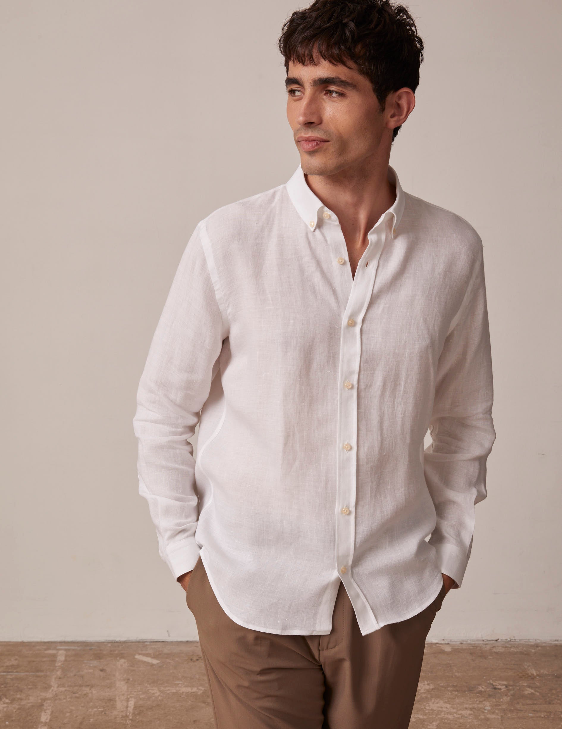 white linen Gaspard shirt