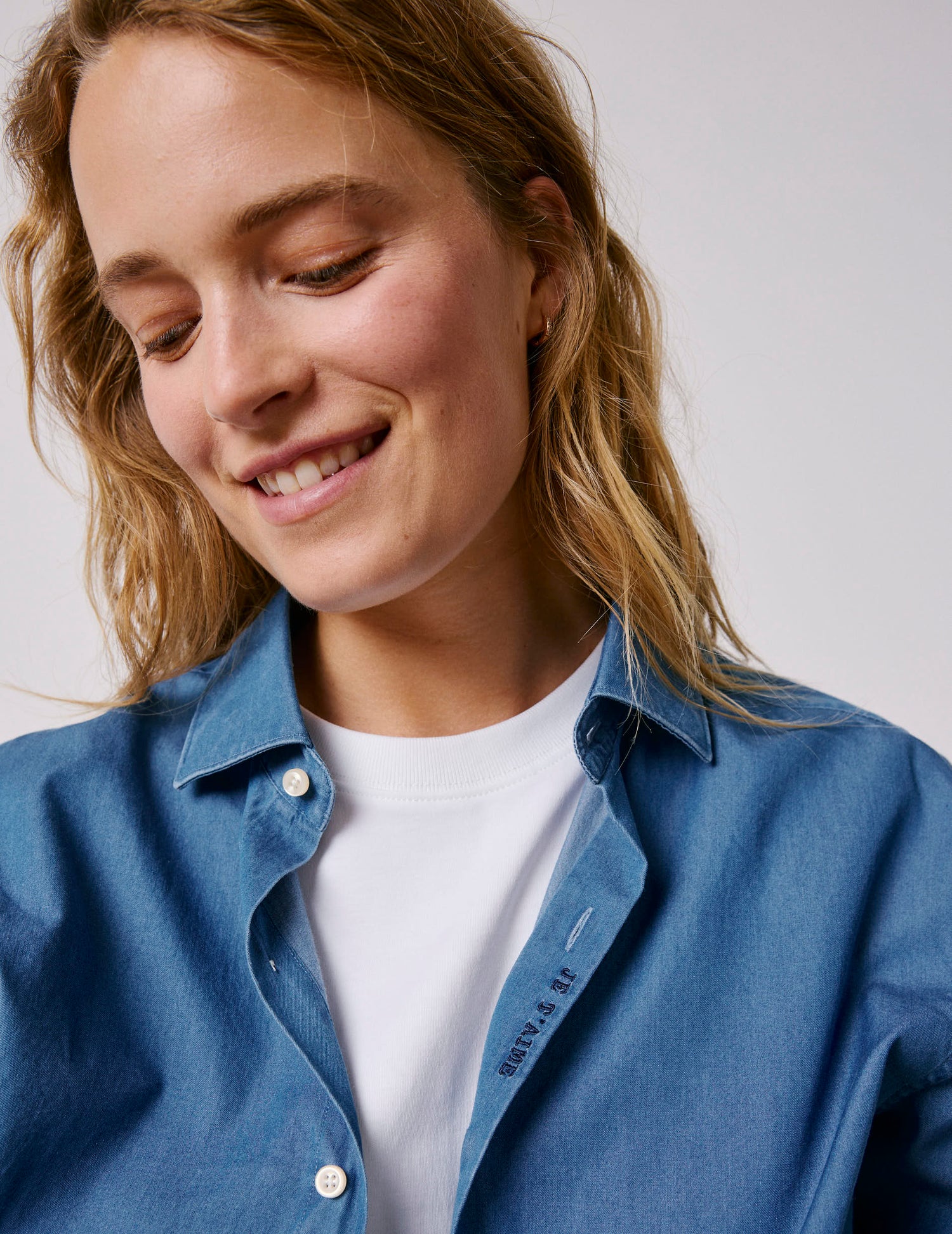 Unisex Blue denim "Je t'aime" shirt