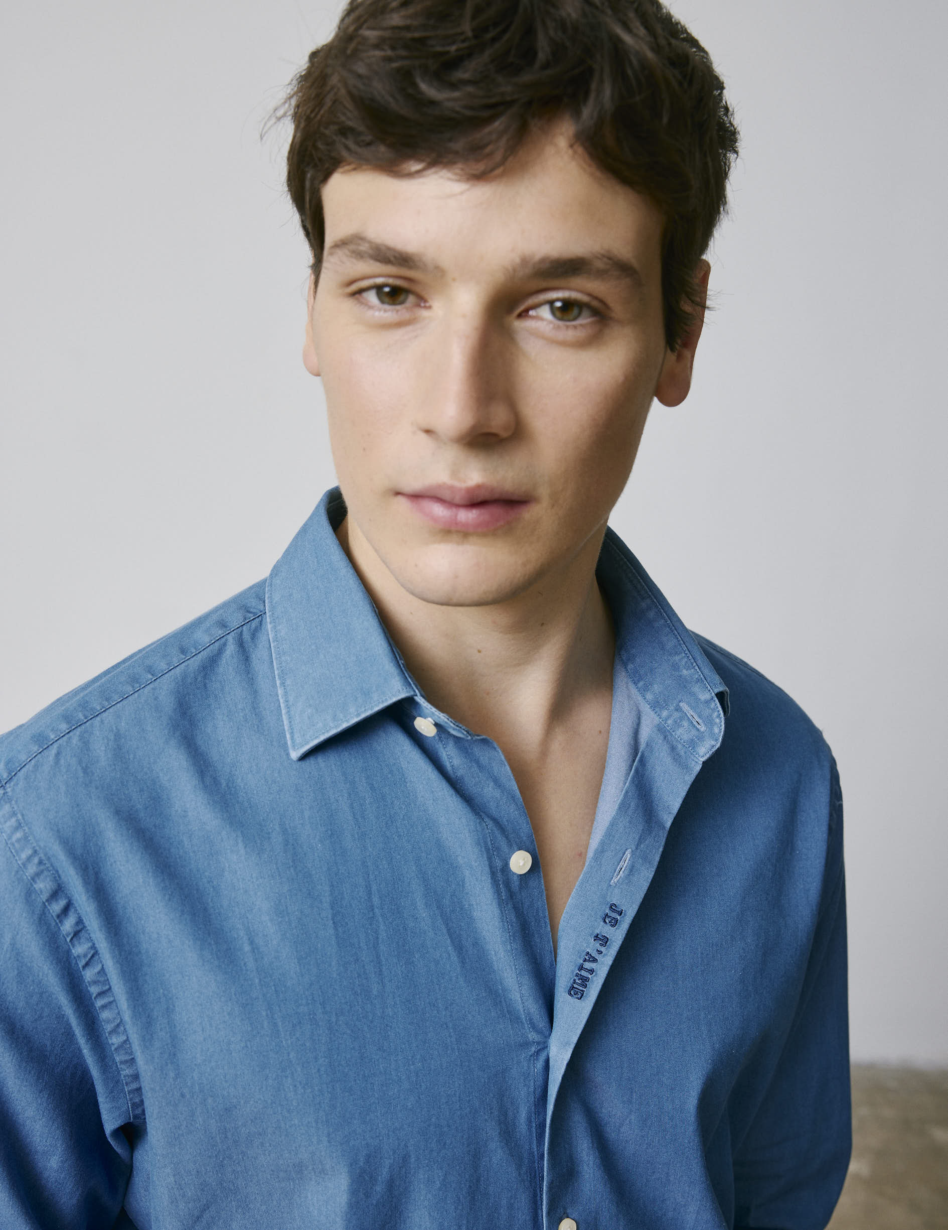 Unisex Blue denim "Je t'aime" shirt - Denim - Figaret Collar