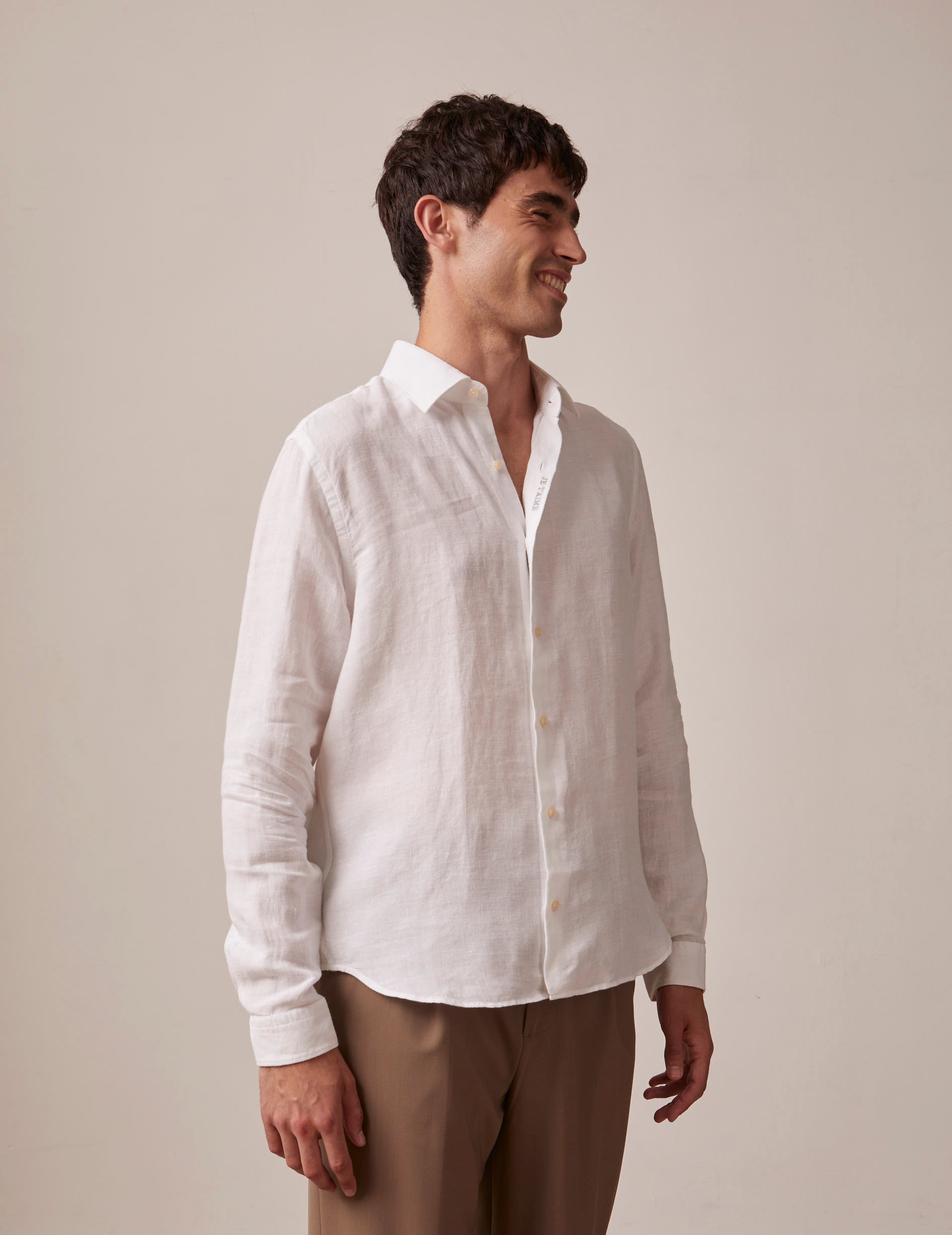 White linen "Je t'aime" shirt with grey embroidery - Linen - Figaret Collar