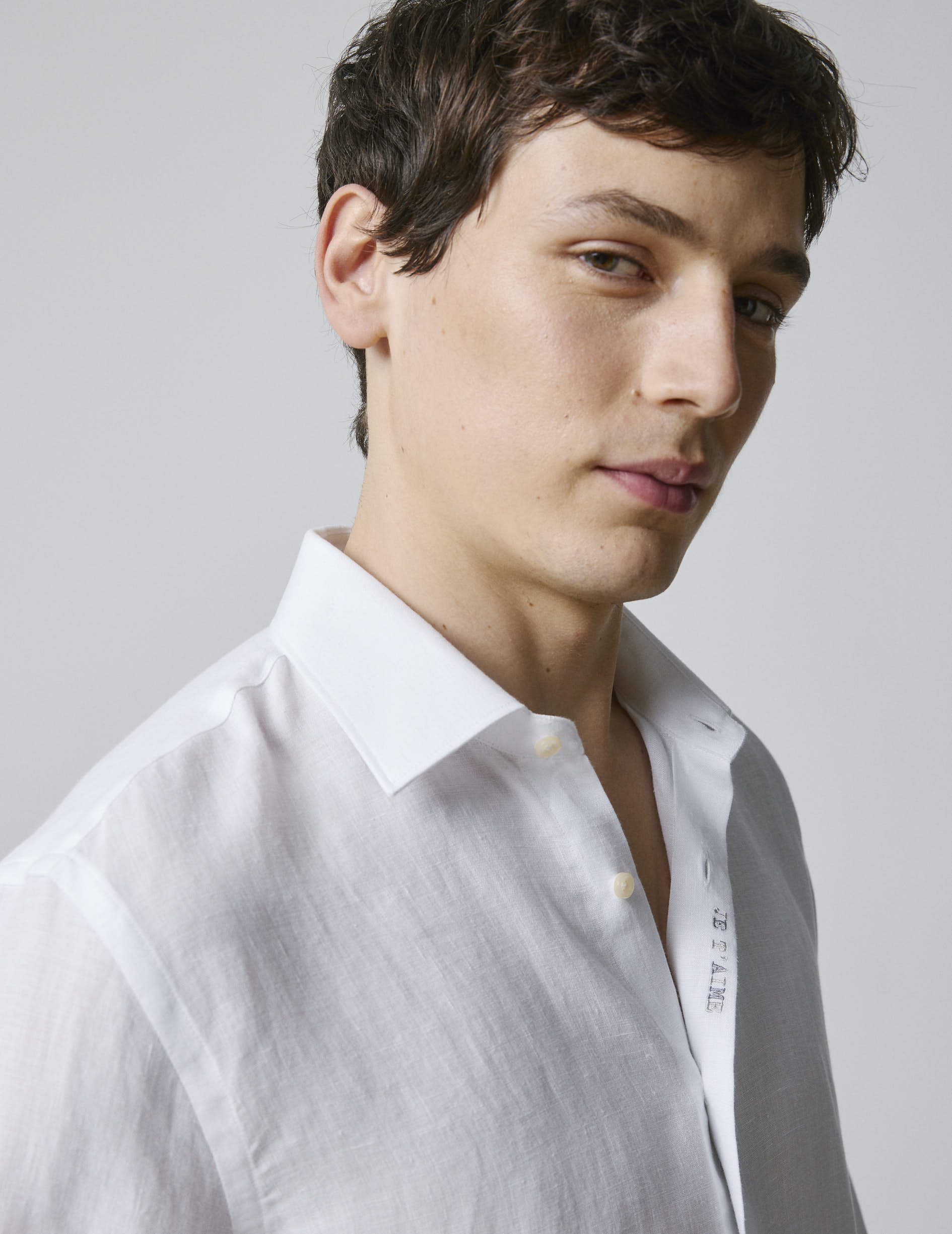 Unisex White linen "Je t'aime" shirt - Linen - Figaret Collar