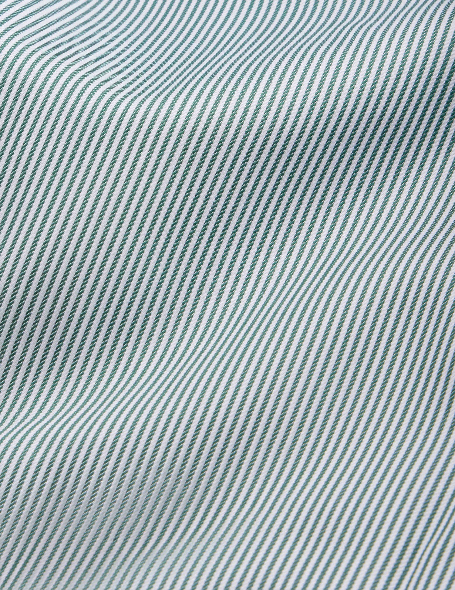 Fitted green striped easy-iron shirt