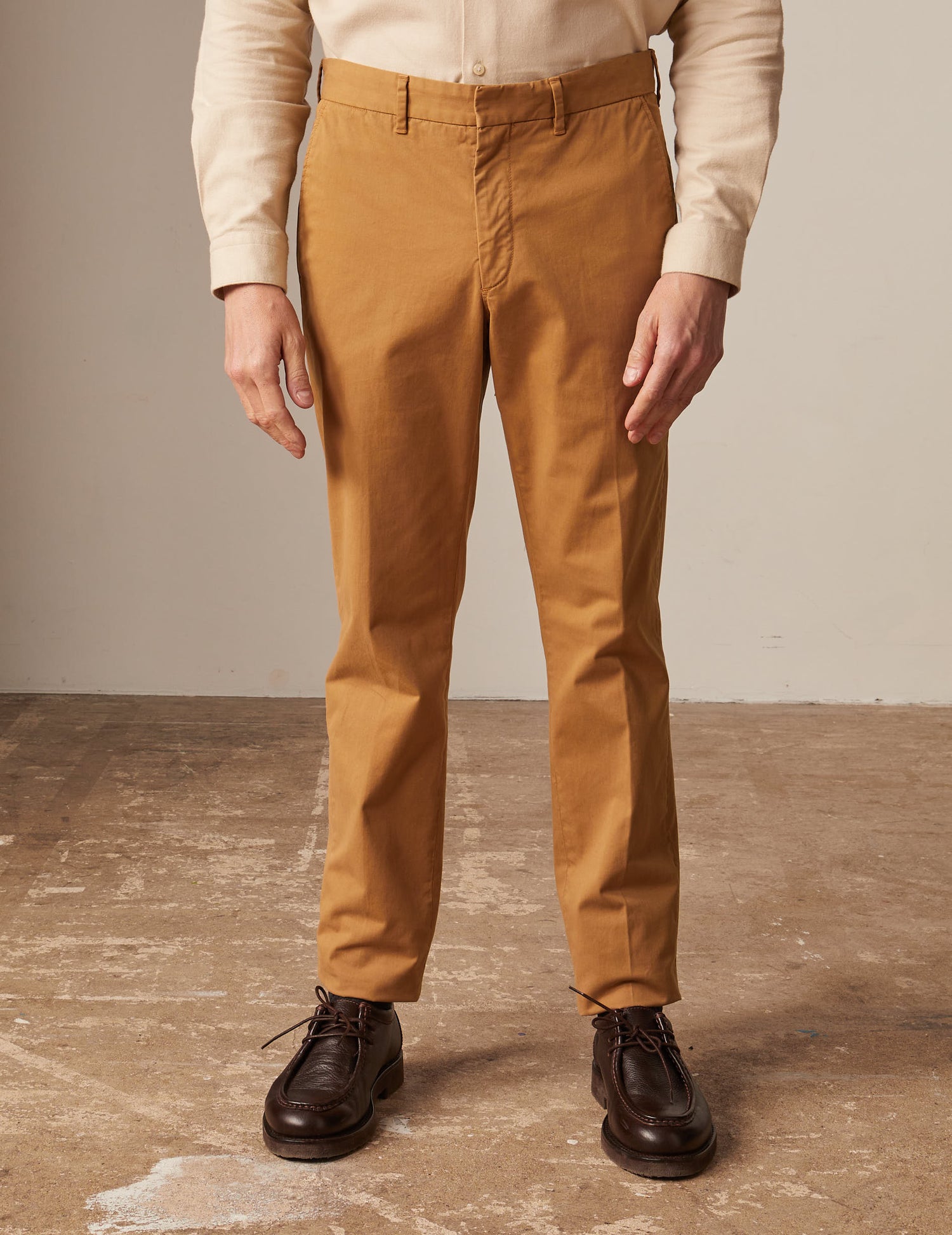 Chino maxence en twill de coton camel