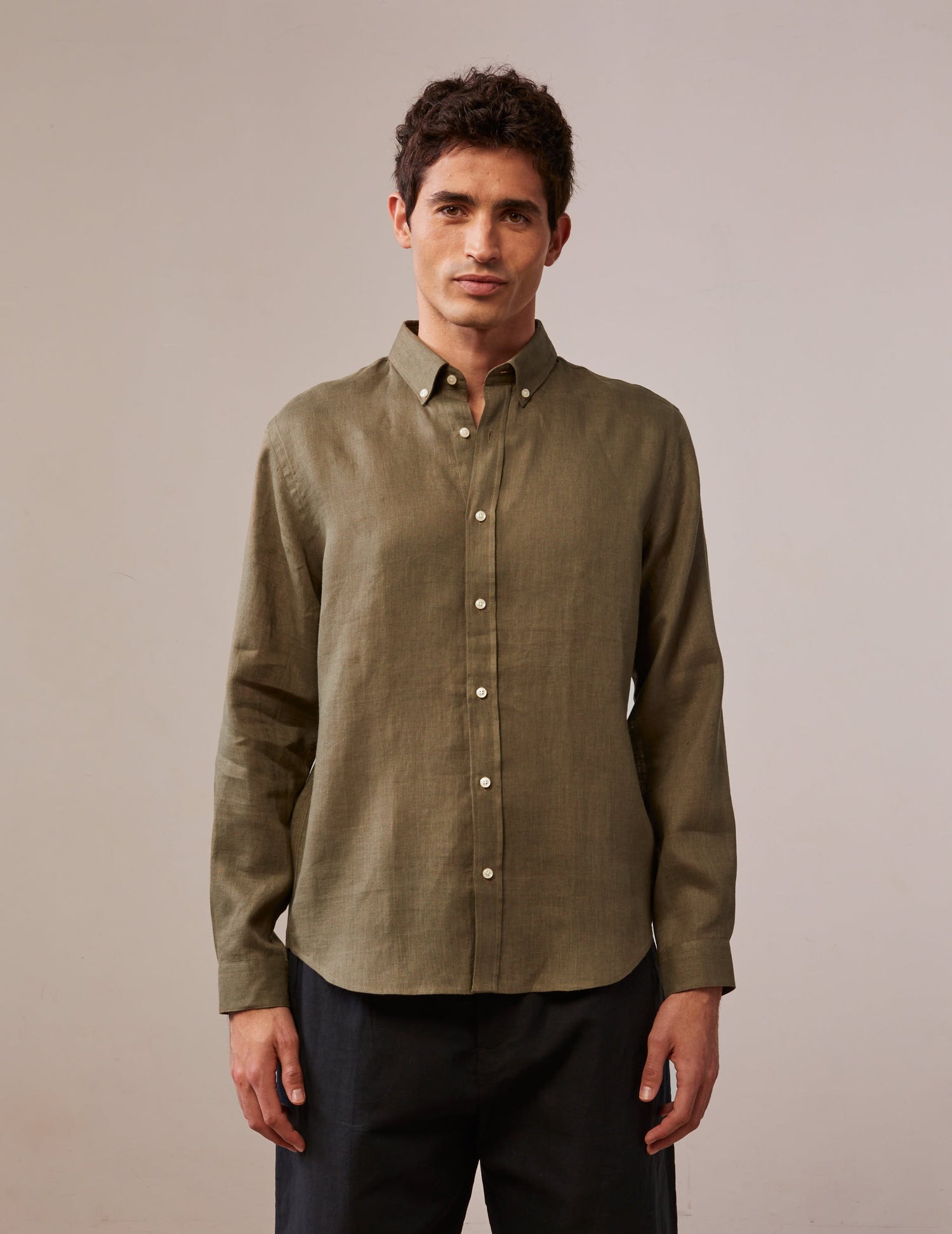 Gaspard shirt in khaki linen - Linen - American Collar#3