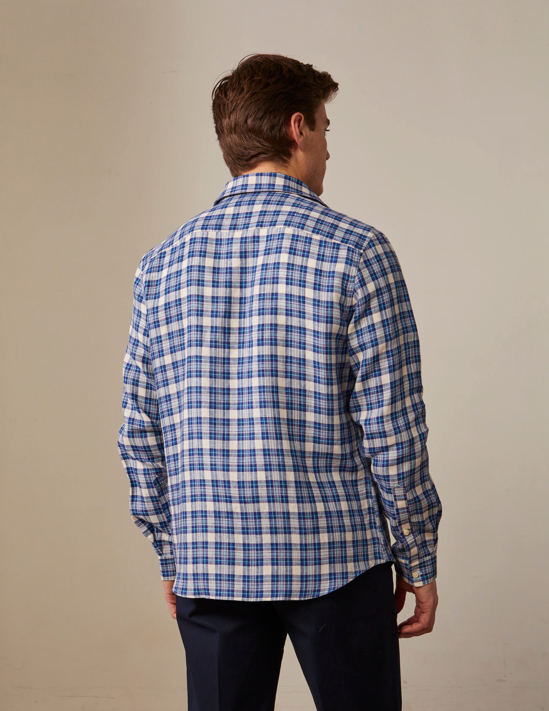 Gaspard check shirt in navy linen - Linen - American Collar