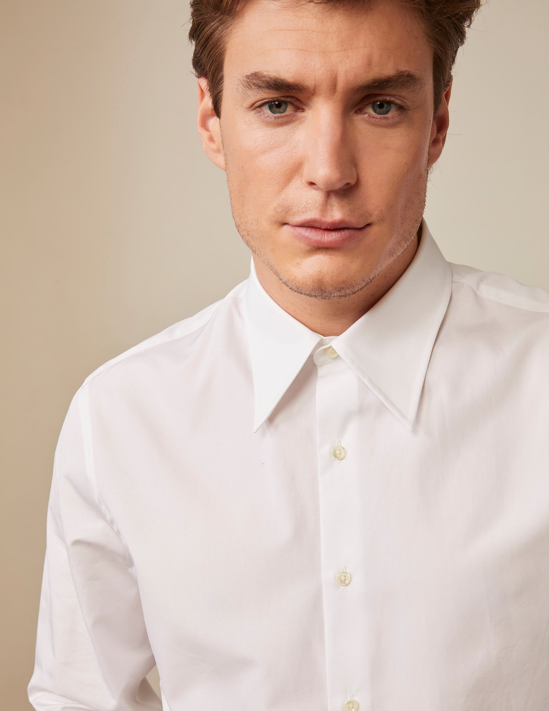 White semi-fitted shirt - Poplin - Majestic Collar